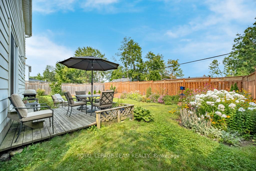 Photo 39 of 37 Amberwood Crescent, Ottawa, Pineglen/Country Place — HOMEH
