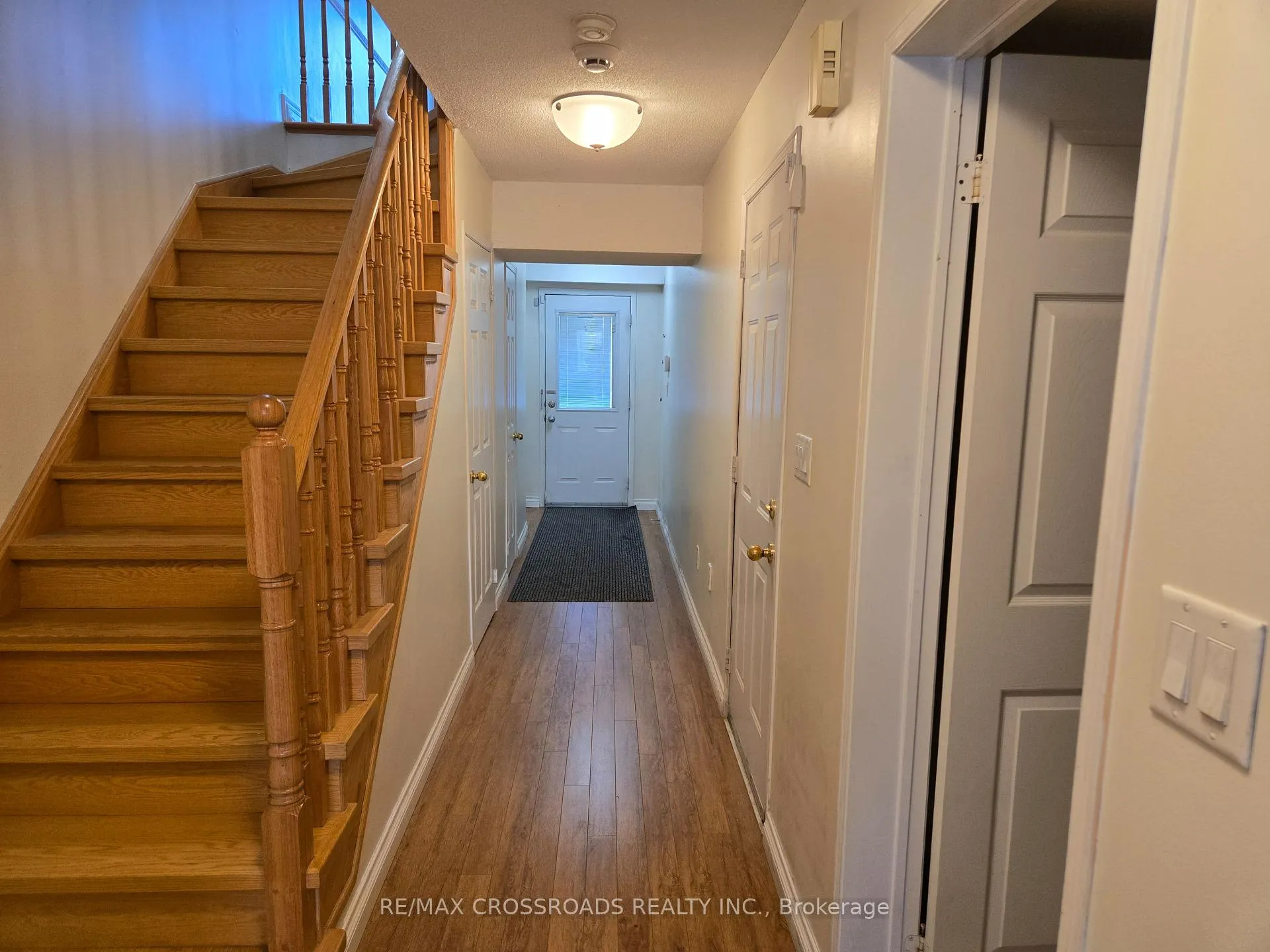 Photo 9 of Unit 2, 10 Post Oak Drive, Richmond Hill, Jefferson — HOMEH