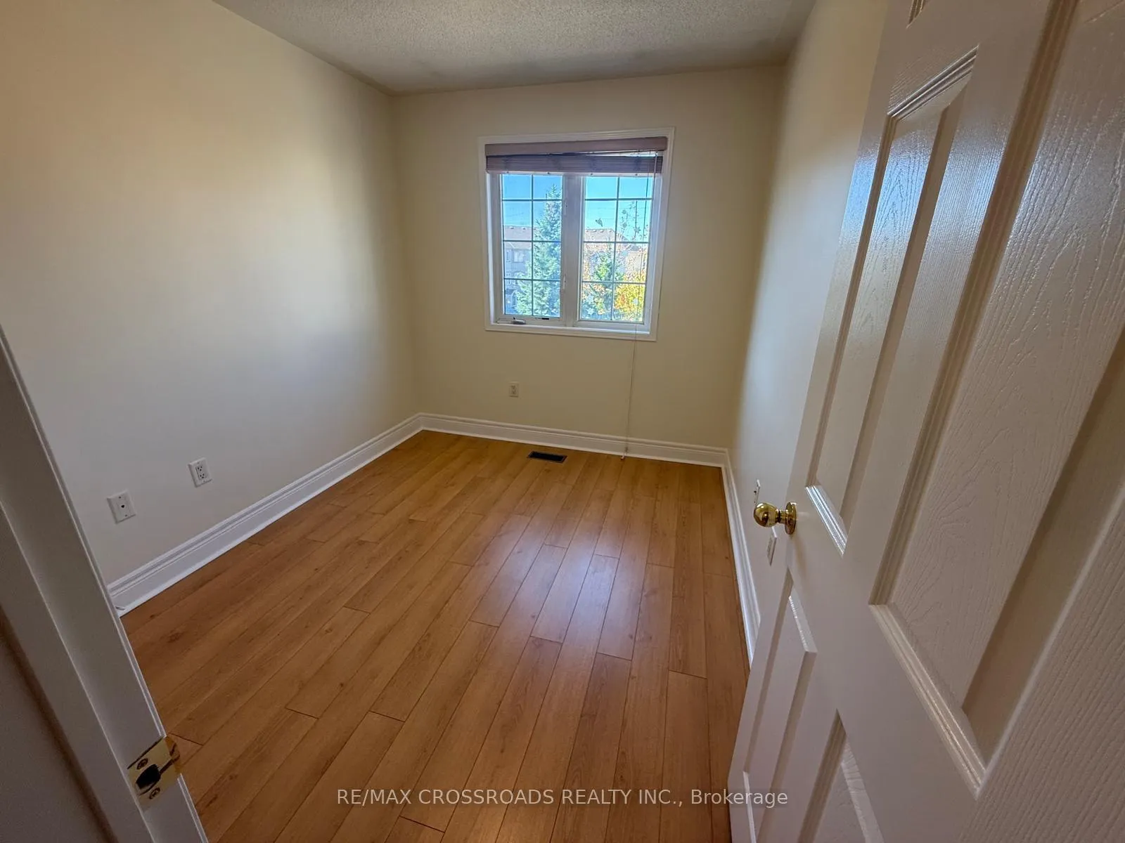 Photo 11 of Unit 2, 10 Post Oak Drive, Richmond Hill, Jefferson — HOMEH