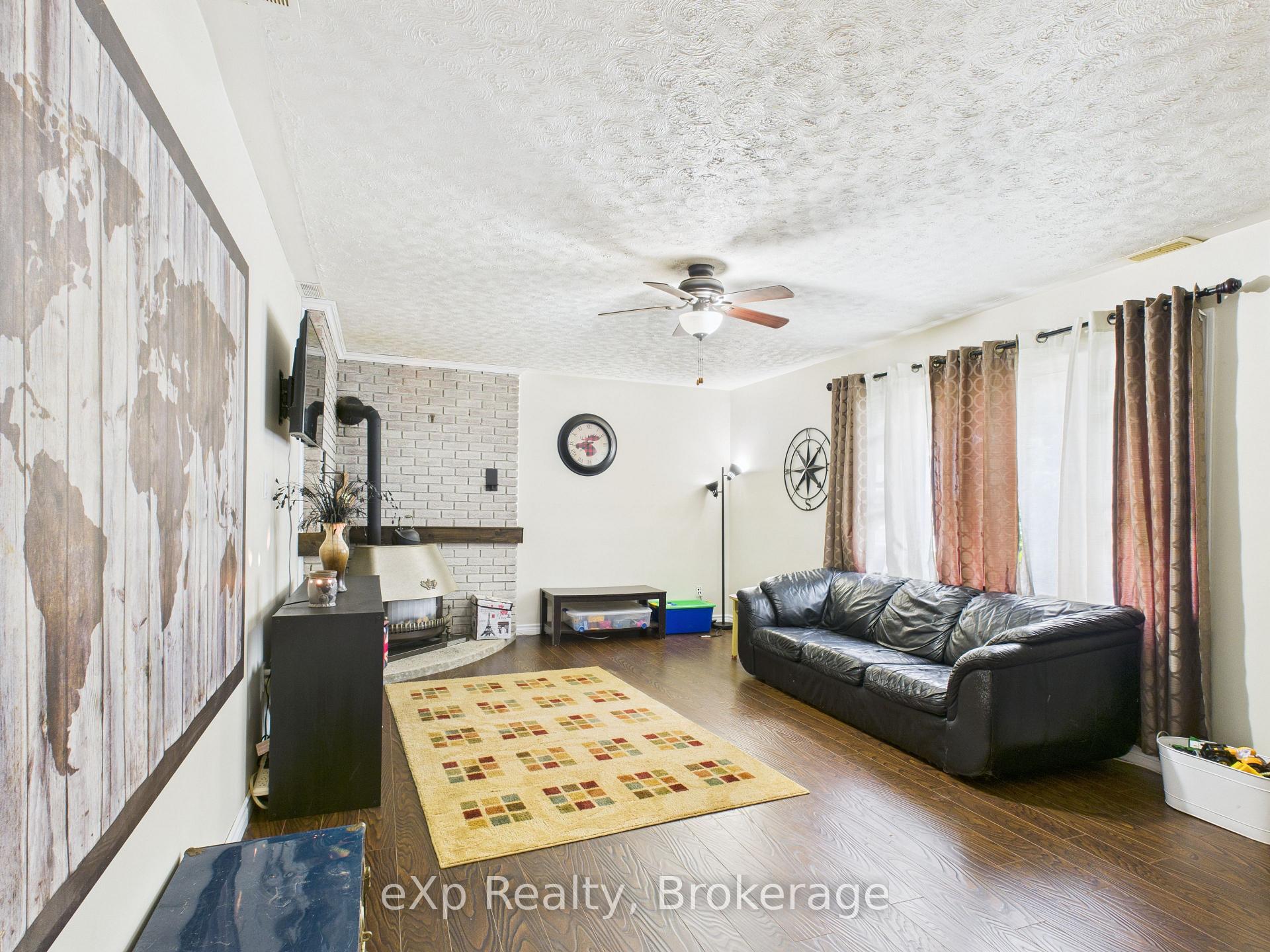 Photo 6 of 11 George Street, Brockton — HOMEH