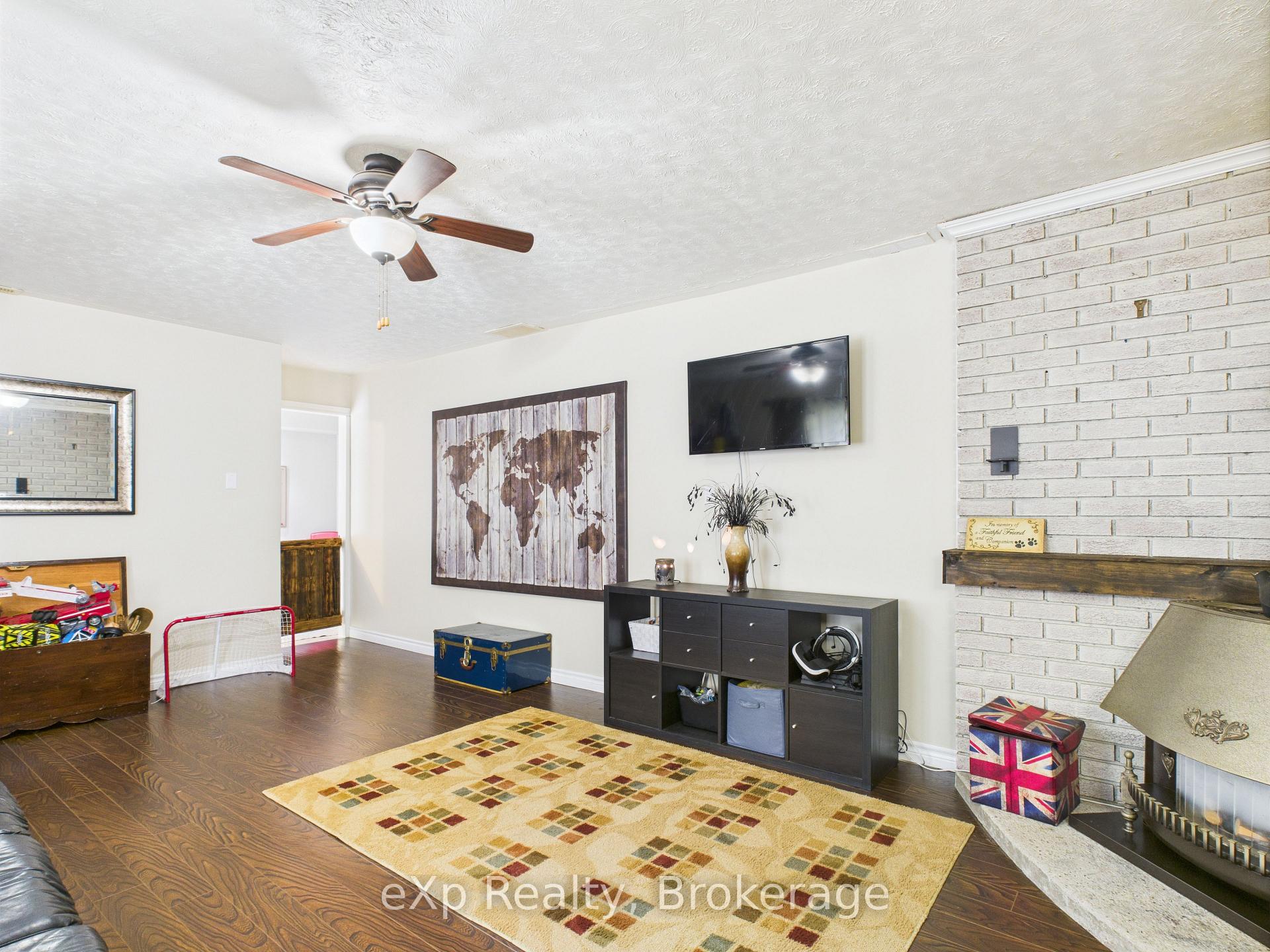 Photo 7 of 11 George Street, Brockton — HOMEH