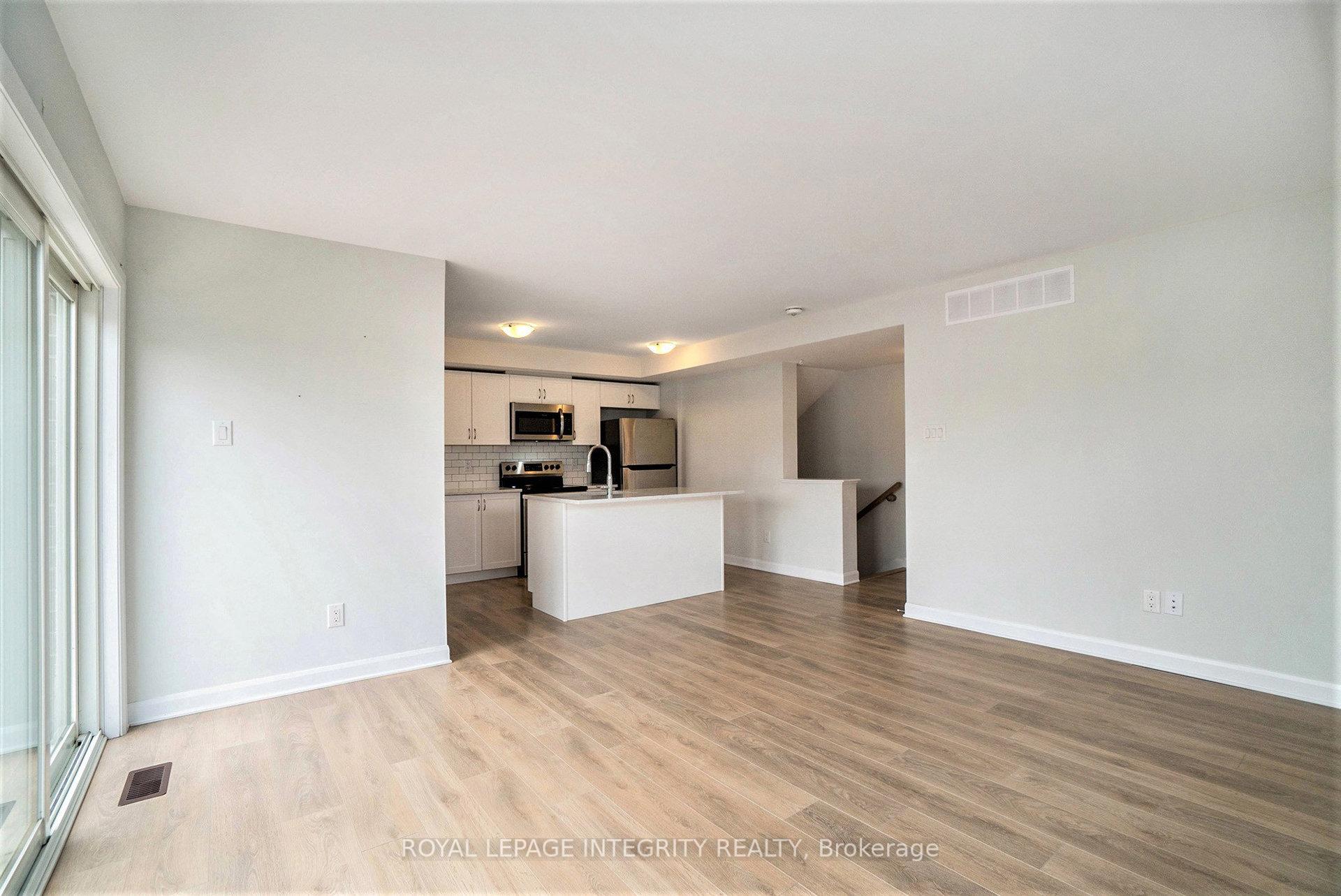 Photo 5 of Unit A, 415 Eldorado Private, Ottawa, Kanata - Morgan's Grant/South March — HOMEH