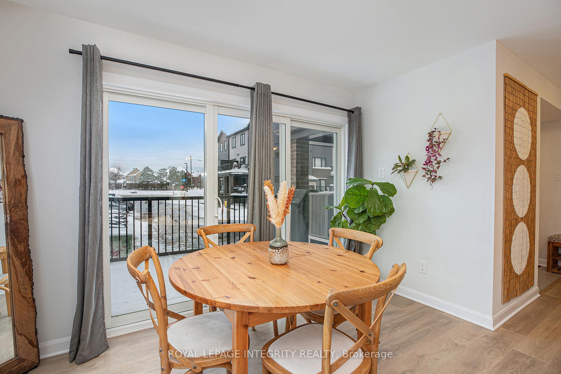 Photo 11 of Unit A, 415 Eldorado Private, Ottawa, Kanata - Morgan's Grant/South March — HOMEH