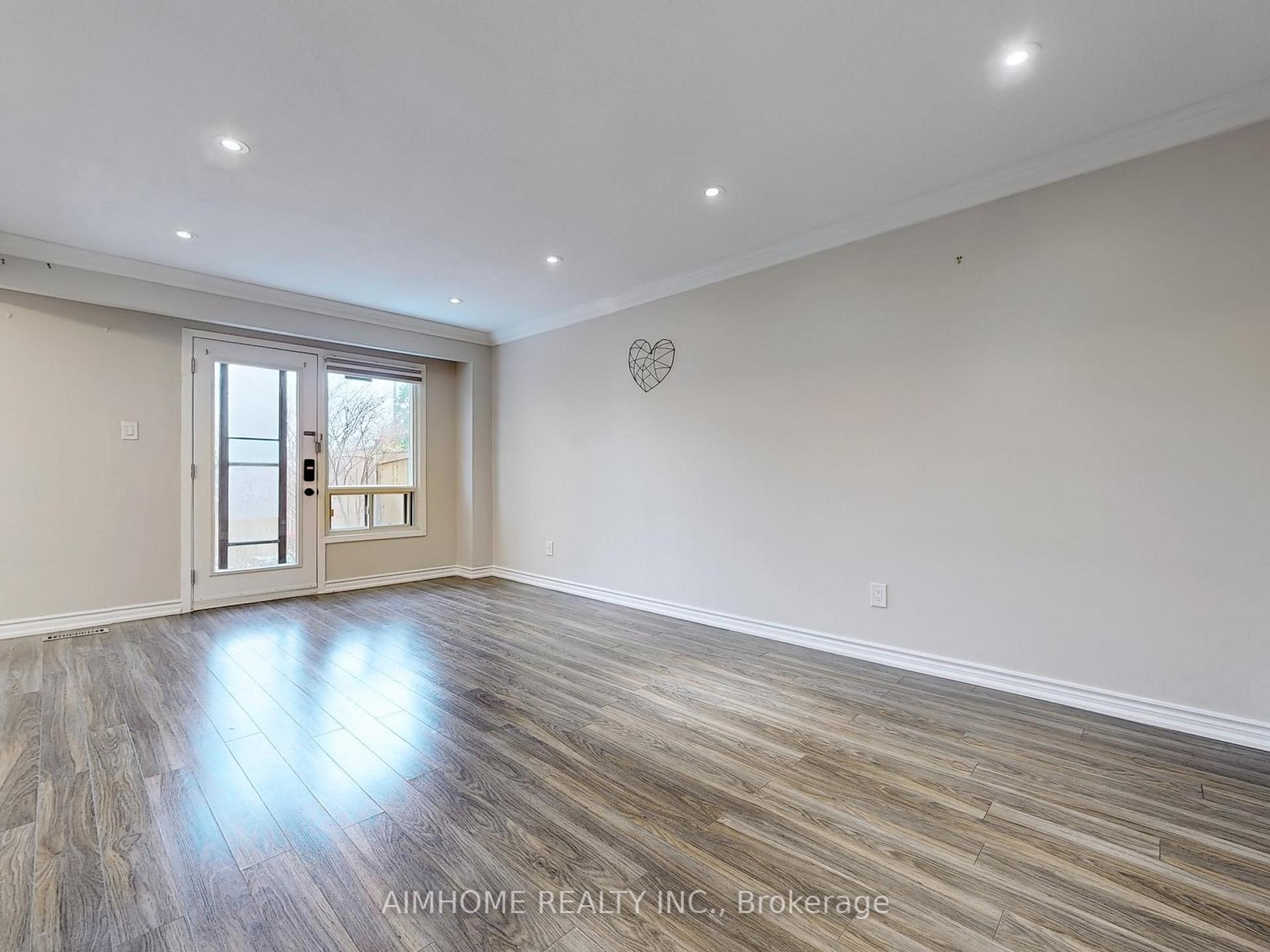 Photo 5 of Unit 11, 85 Baif Boulevard, Richmond Hill, North Richvale — HOMEH