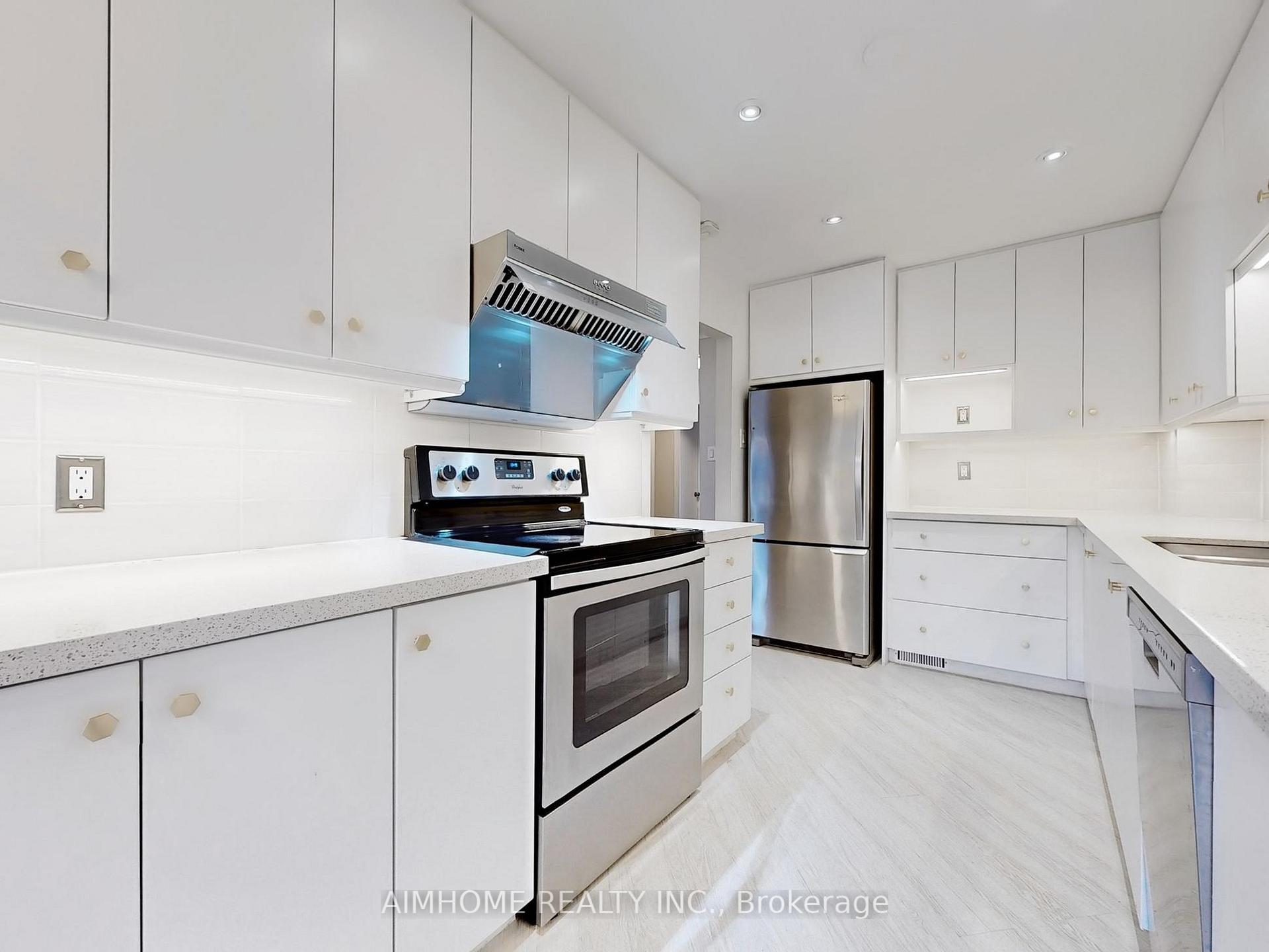 Photo 10 of Unit 11, 85 Baif Boulevard, Richmond Hill, North Richvale — HOMEH