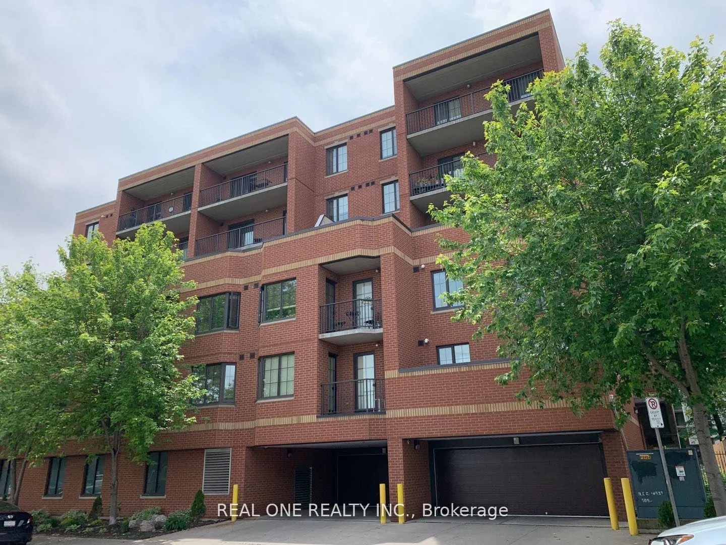 Front of Unit 301, 47 Caroline Street N