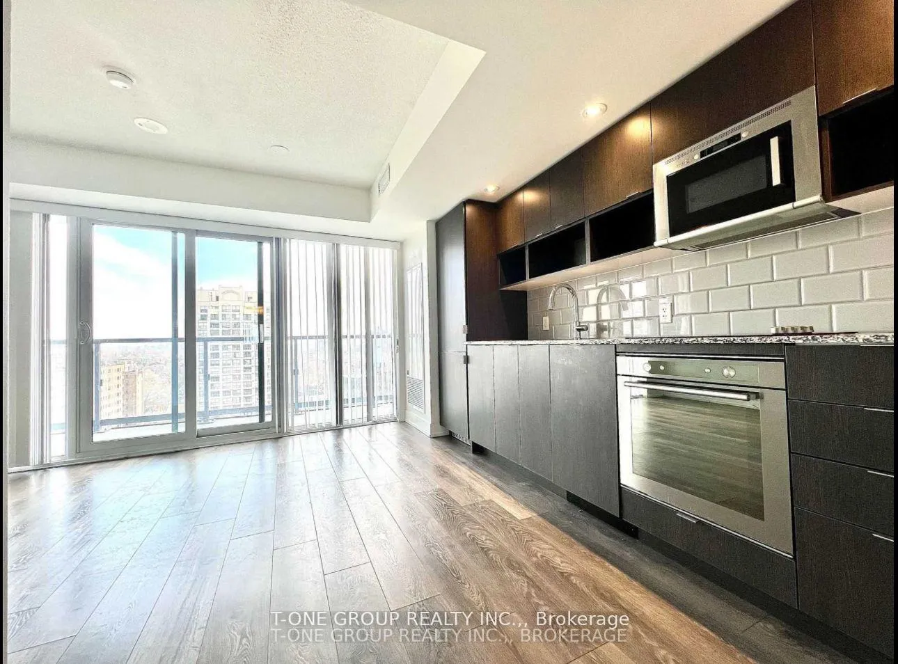 Photo 4 of Unit 1106, 89 Mcgill Street, Toronto, Church-Yonge Corridor — HOMEH