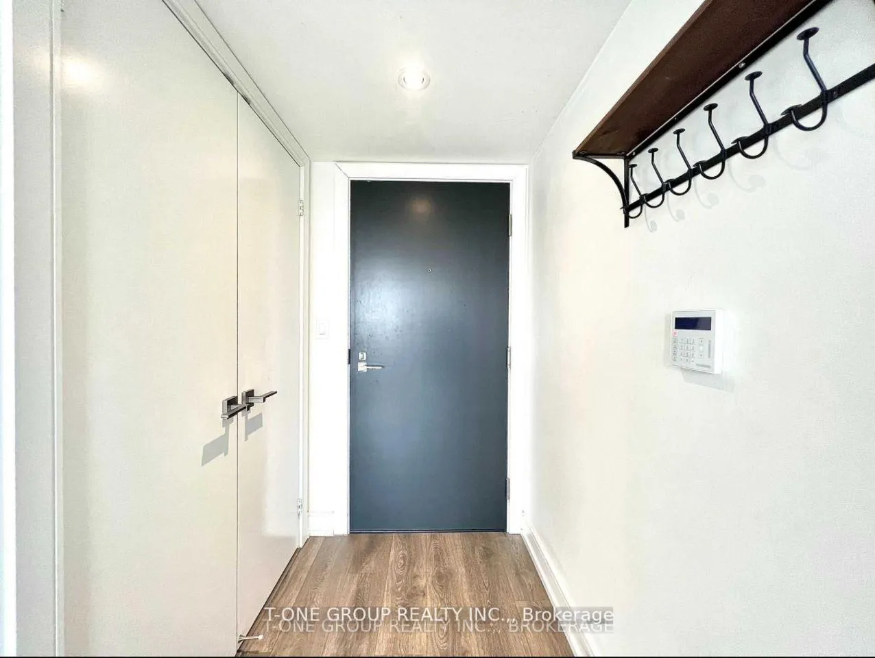 Photo 6 of Unit 1106, 89 Mcgill Street, Toronto, Church-Yonge Corridor — HOMEH