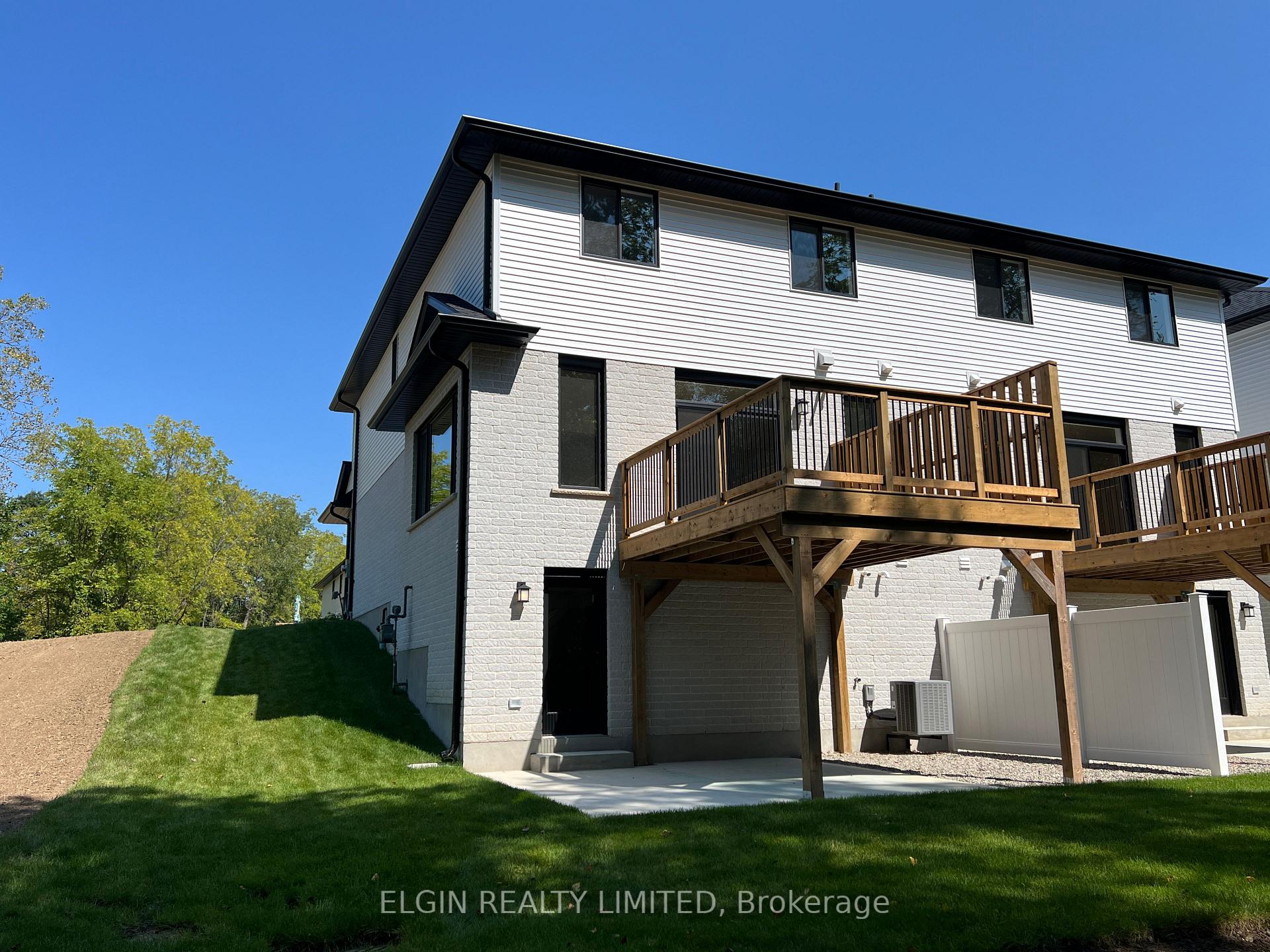 Photo 3 of 21-49 Royal Dornoch Drive, St. Thomas — HOMEH