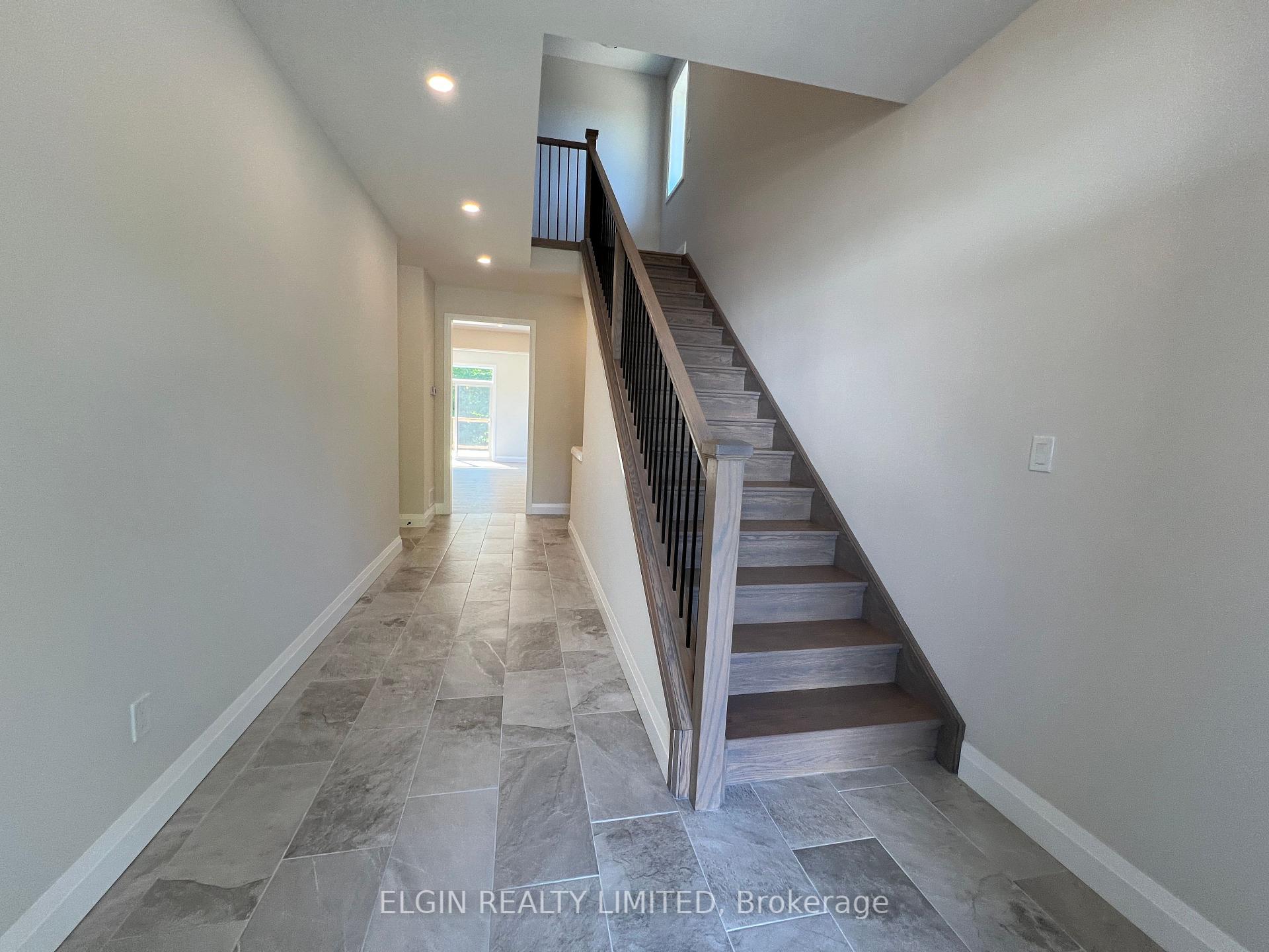 Photo 6 of 21-49 Royal Dornoch Drive, St. Thomas — HOMEH