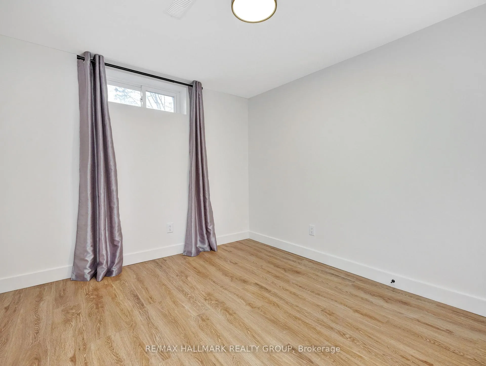 Photo 27 of 1913 Tweed Avenue, Ottawa, Elmvale Acres — HOMEH