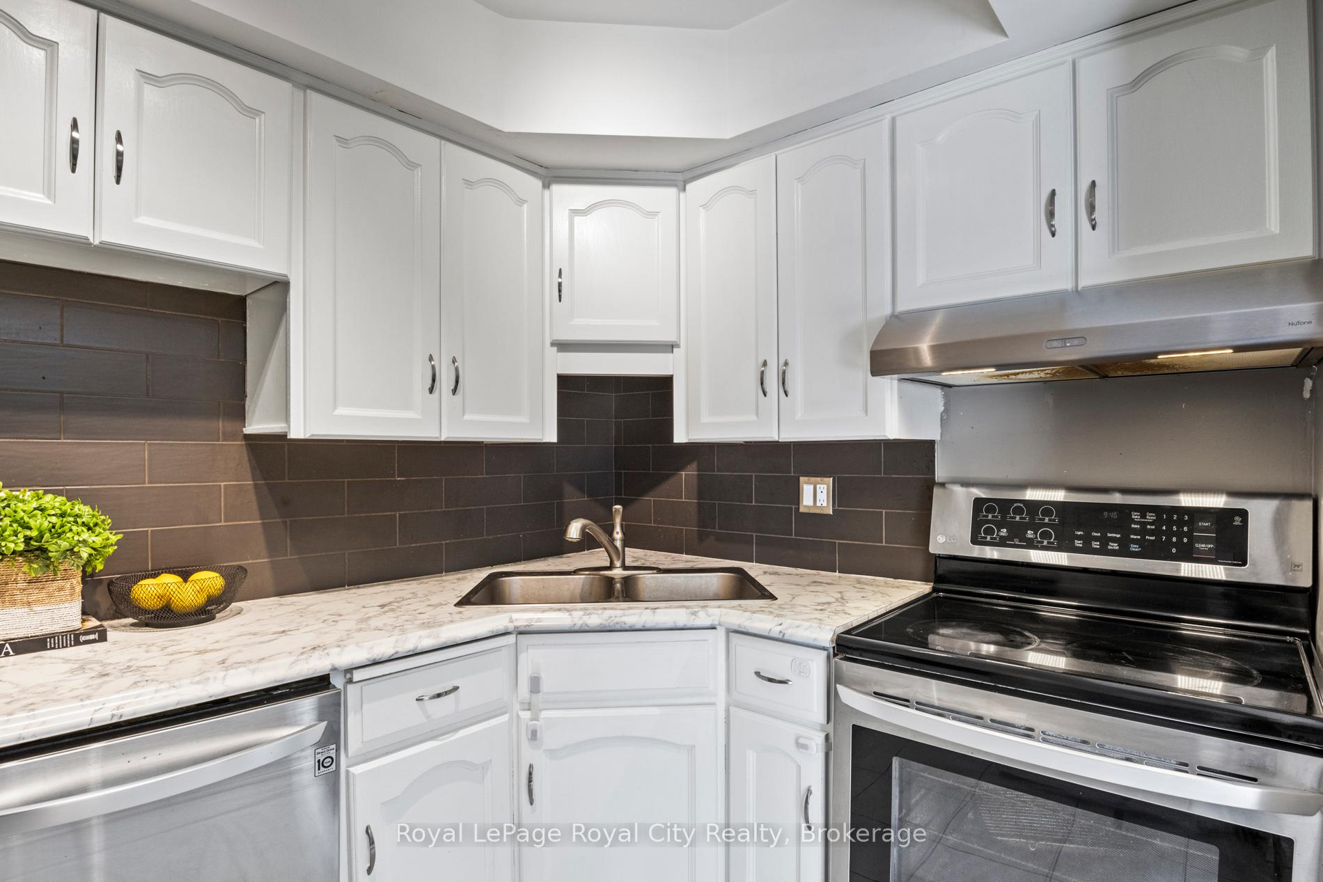 Photo 9 of Unit 209, 360 Waterloo Avenue, Guelph, Junction/Onward Willow — HOMEH