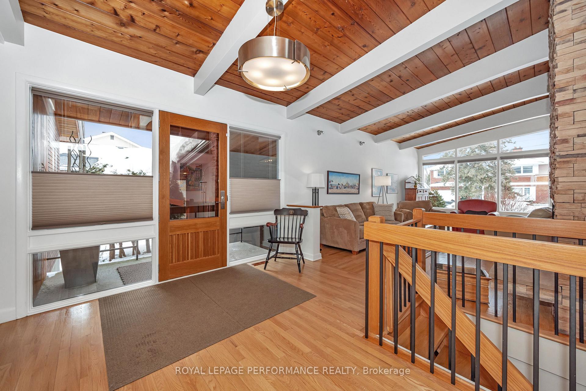 Photo 6 of 692 Highland Avenue, Ottawa, Laurentianview — HOMEH