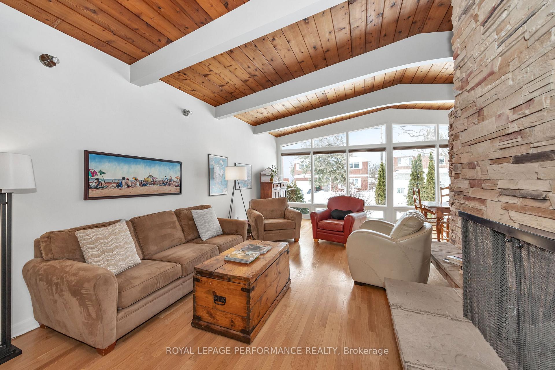 Photo 7 of 692 Highland Avenue, Ottawa, Laurentianview — HOMEH