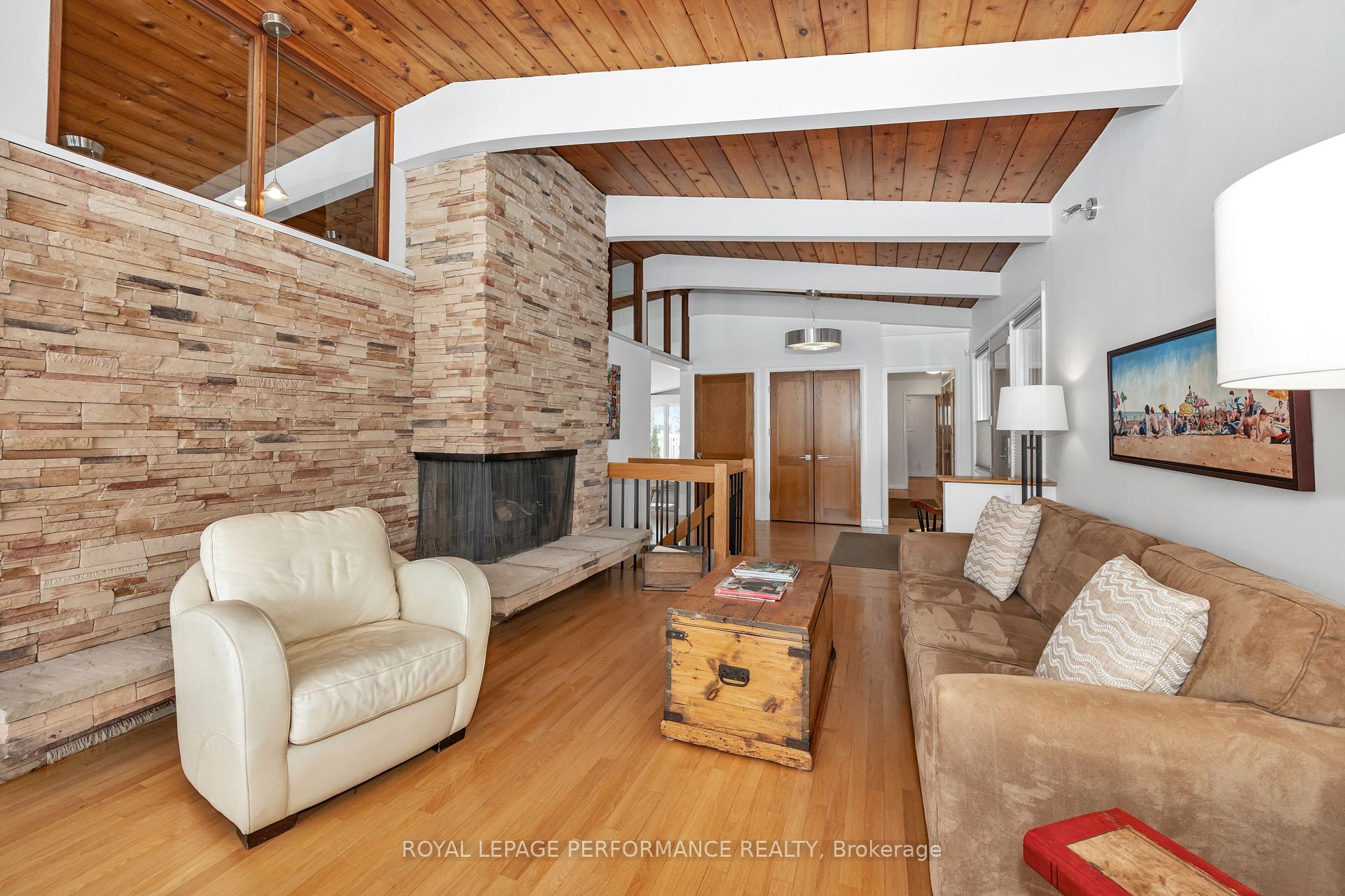 Photo 9 of 692 Highland Avenue, Ottawa, Laurentianview — HOMEH