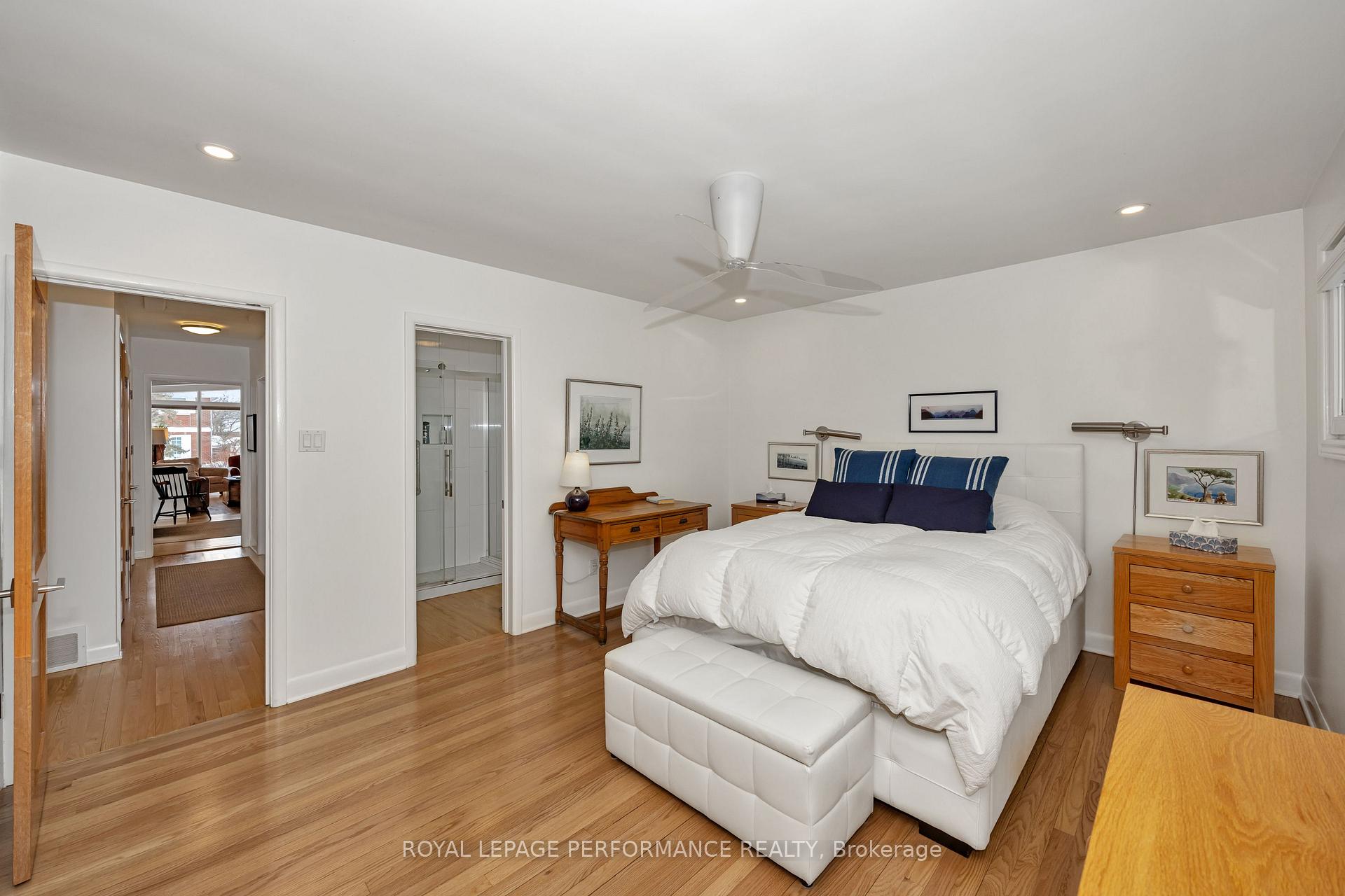Photo 23 of 692 Highland Avenue, Ottawa, Laurentianview — HOMEH
