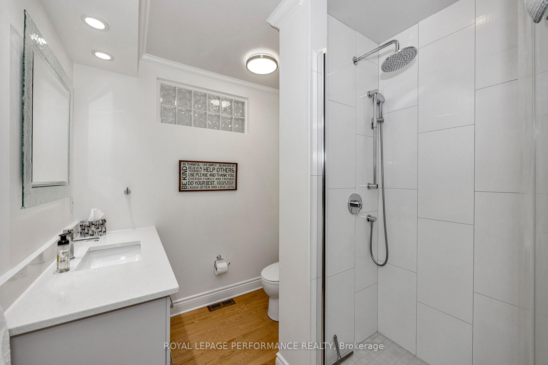 Photo 29 of 692 Highland Avenue, Ottawa, Laurentianview — HOMEH