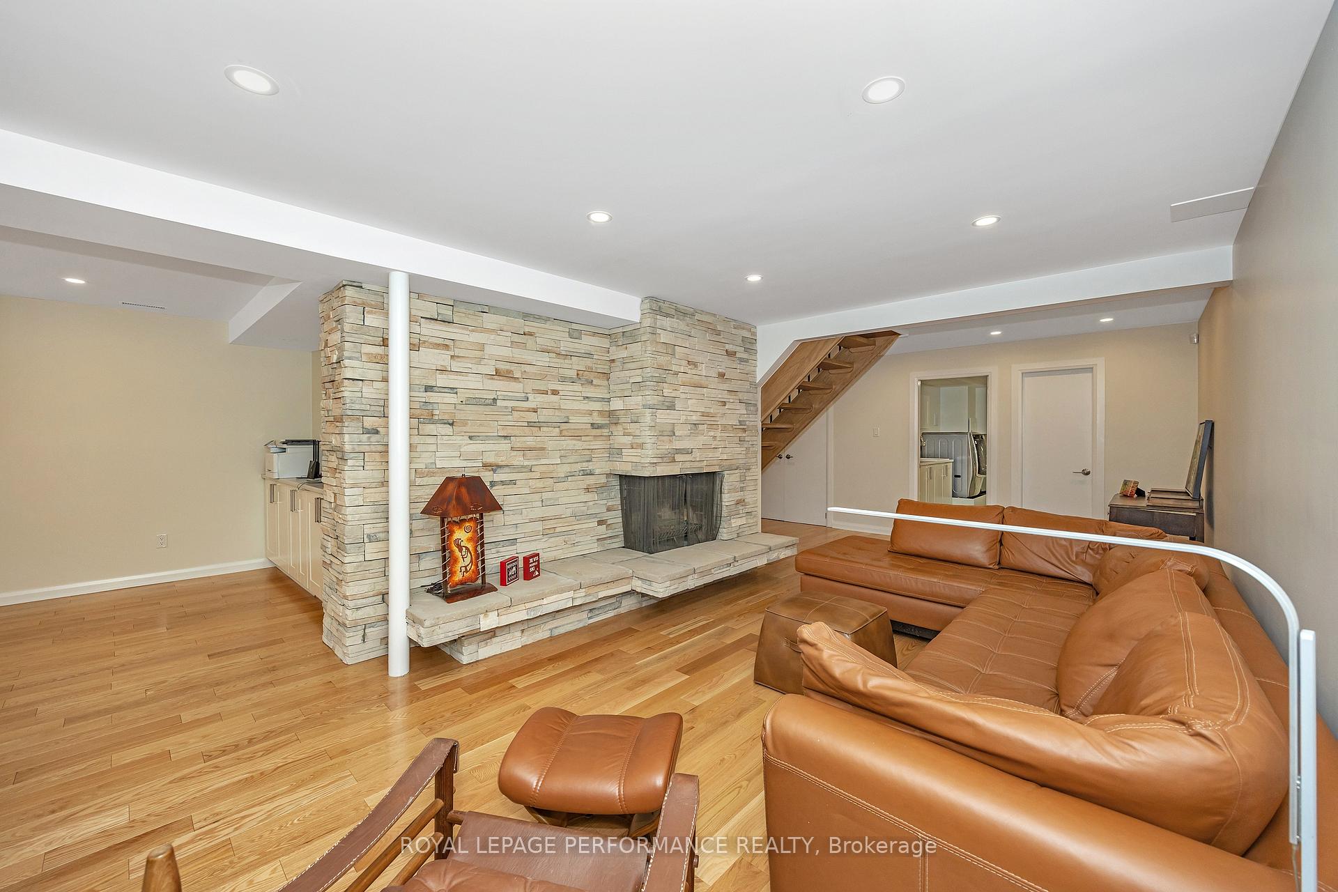 Photo 36 of 692 Highland Avenue, Ottawa, Laurentianview — HOMEH