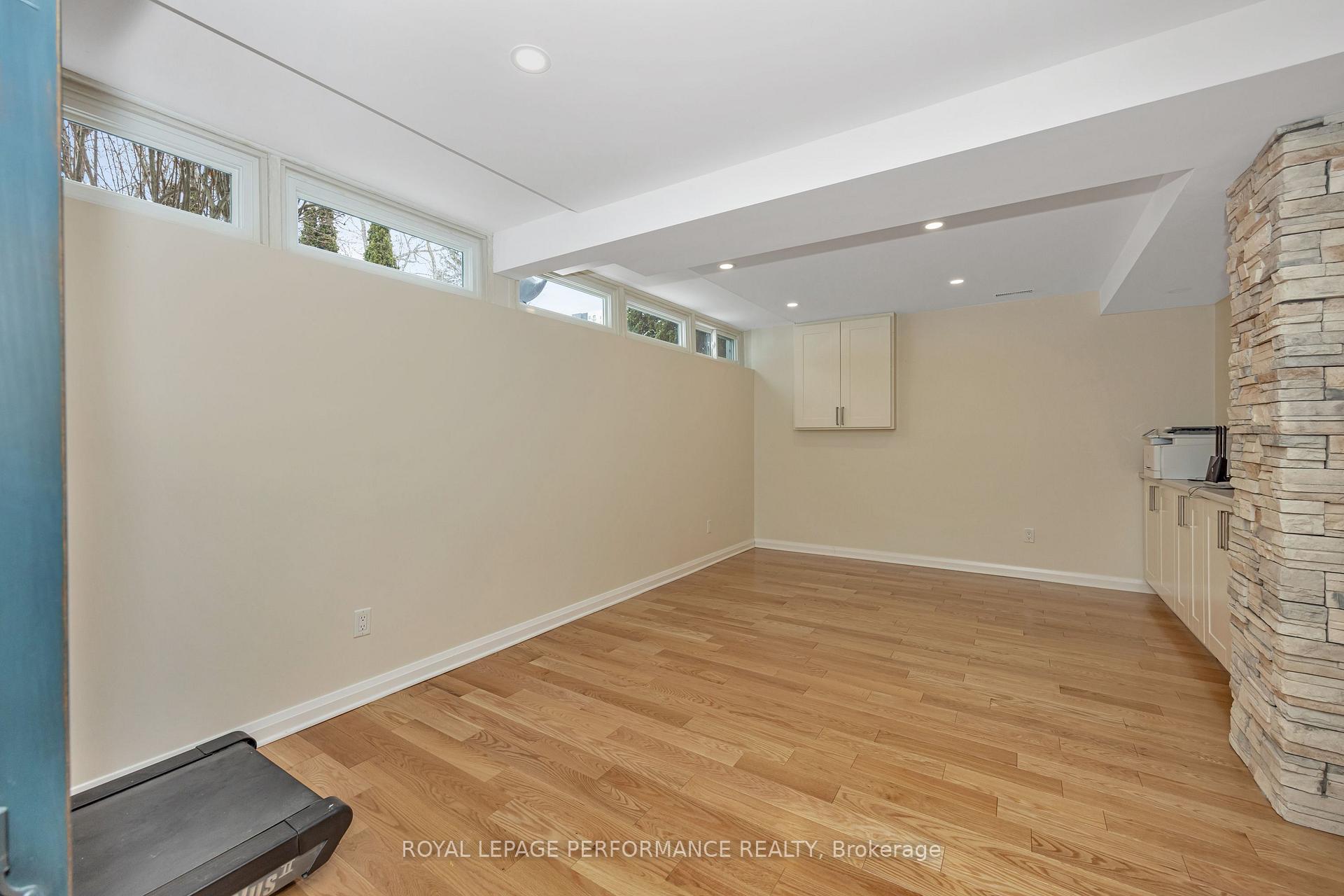 Photo 38 of 692 Highland Avenue, Ottawa, Laurentianview — HOMEH