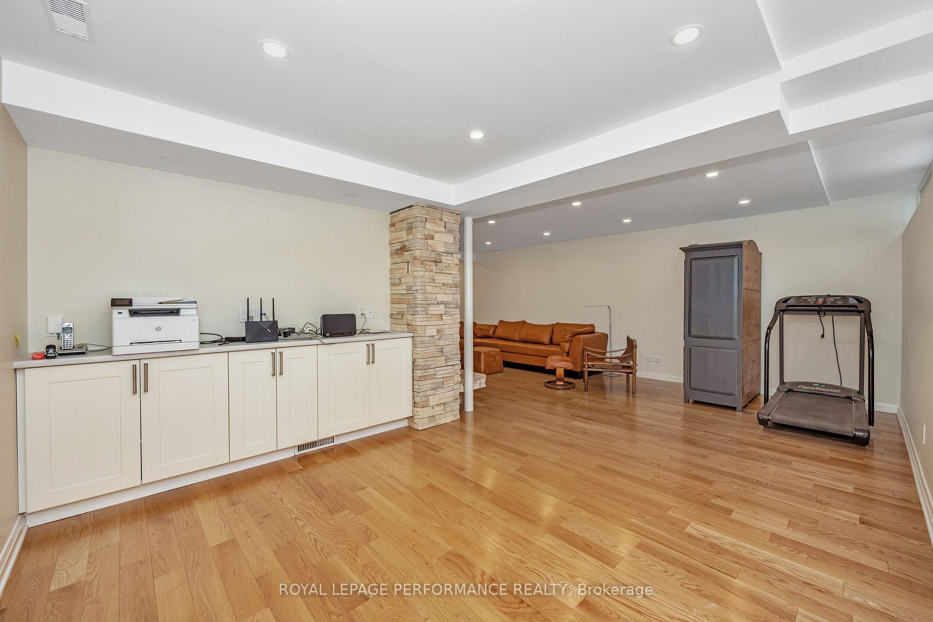 Photo 41 of 692 Highland Avenue, Ottawa, Laurentianview — HOMEH