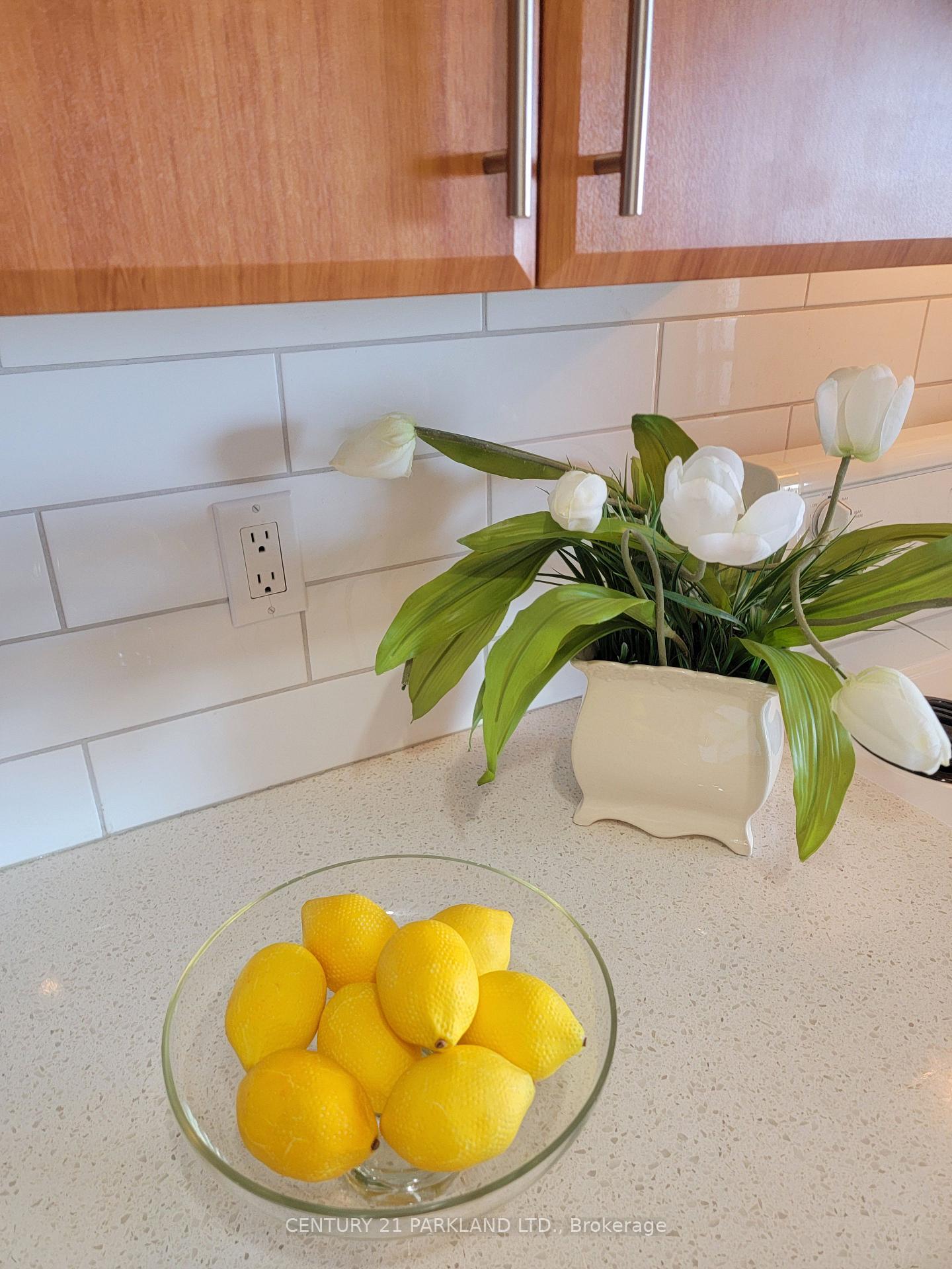 Photo 6 of Unit 2015, 1 Massey Square, Toronto, Crescent Town — HOMEH