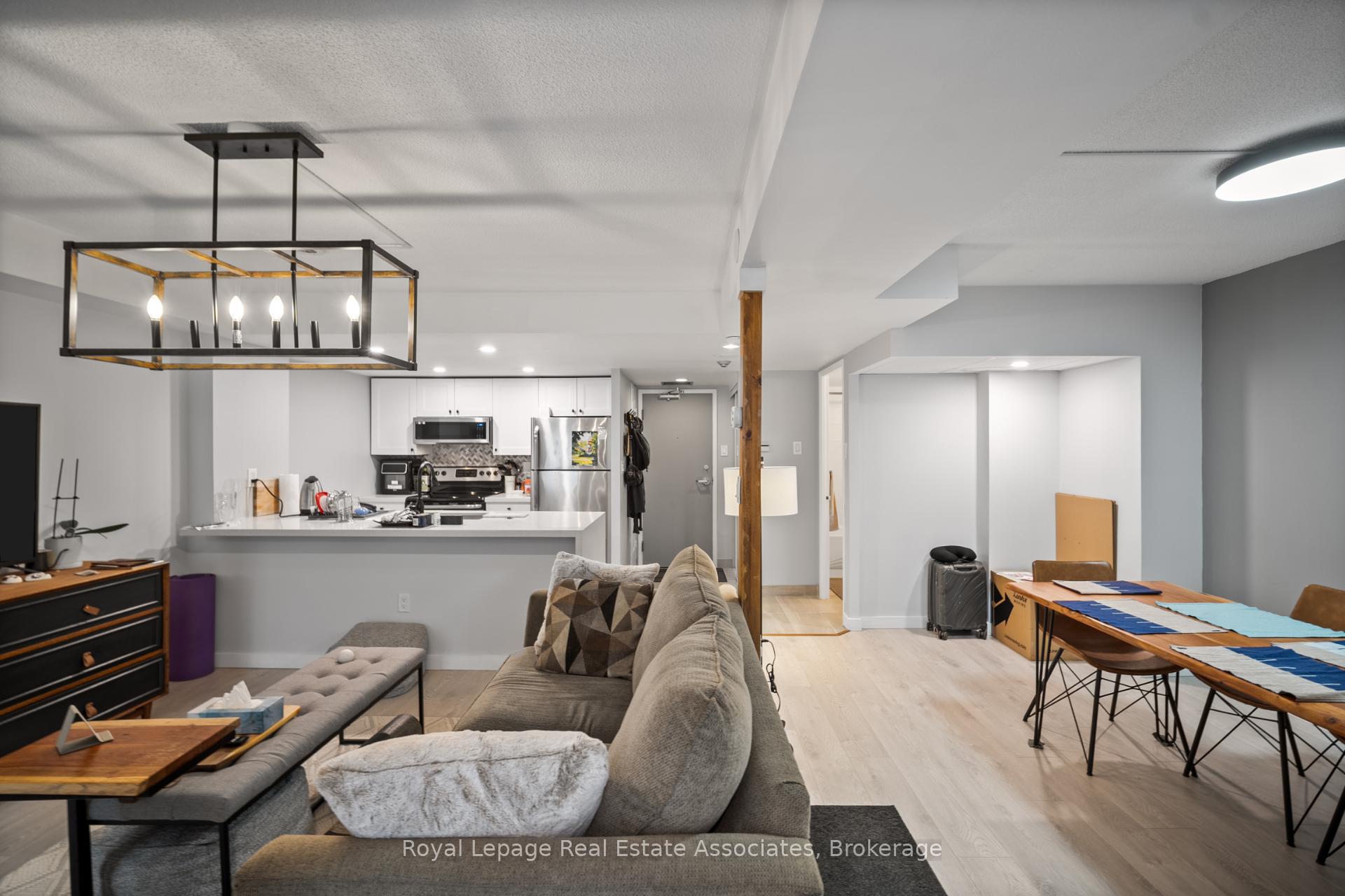 Photo 16 of Unit 805, 705 King Street W, Toronto, Niagara — HOMEH