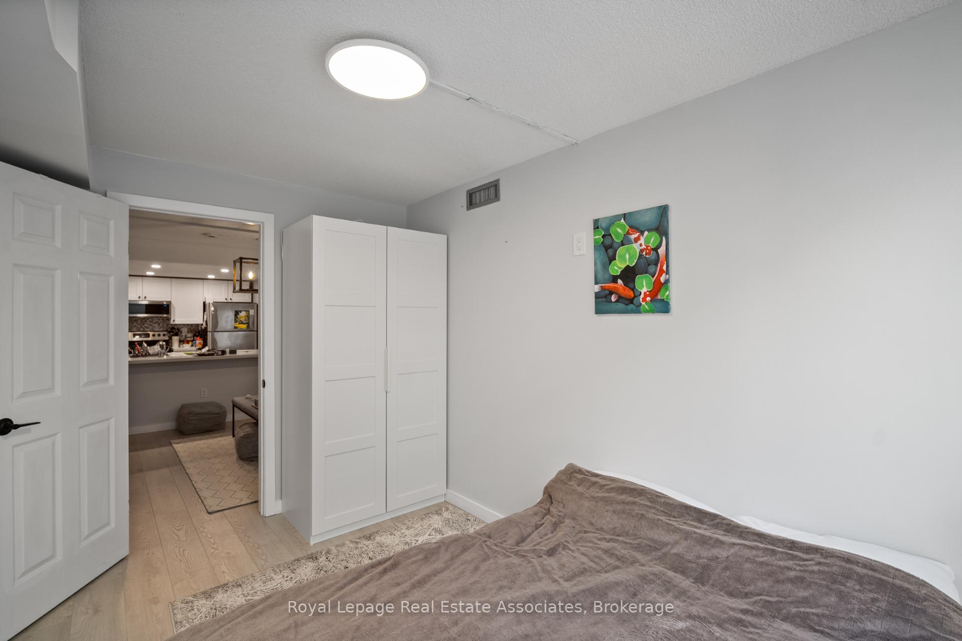 Photo 20 of Unit 805, 705 King Street W, Toronto, Niagara — HOMEH