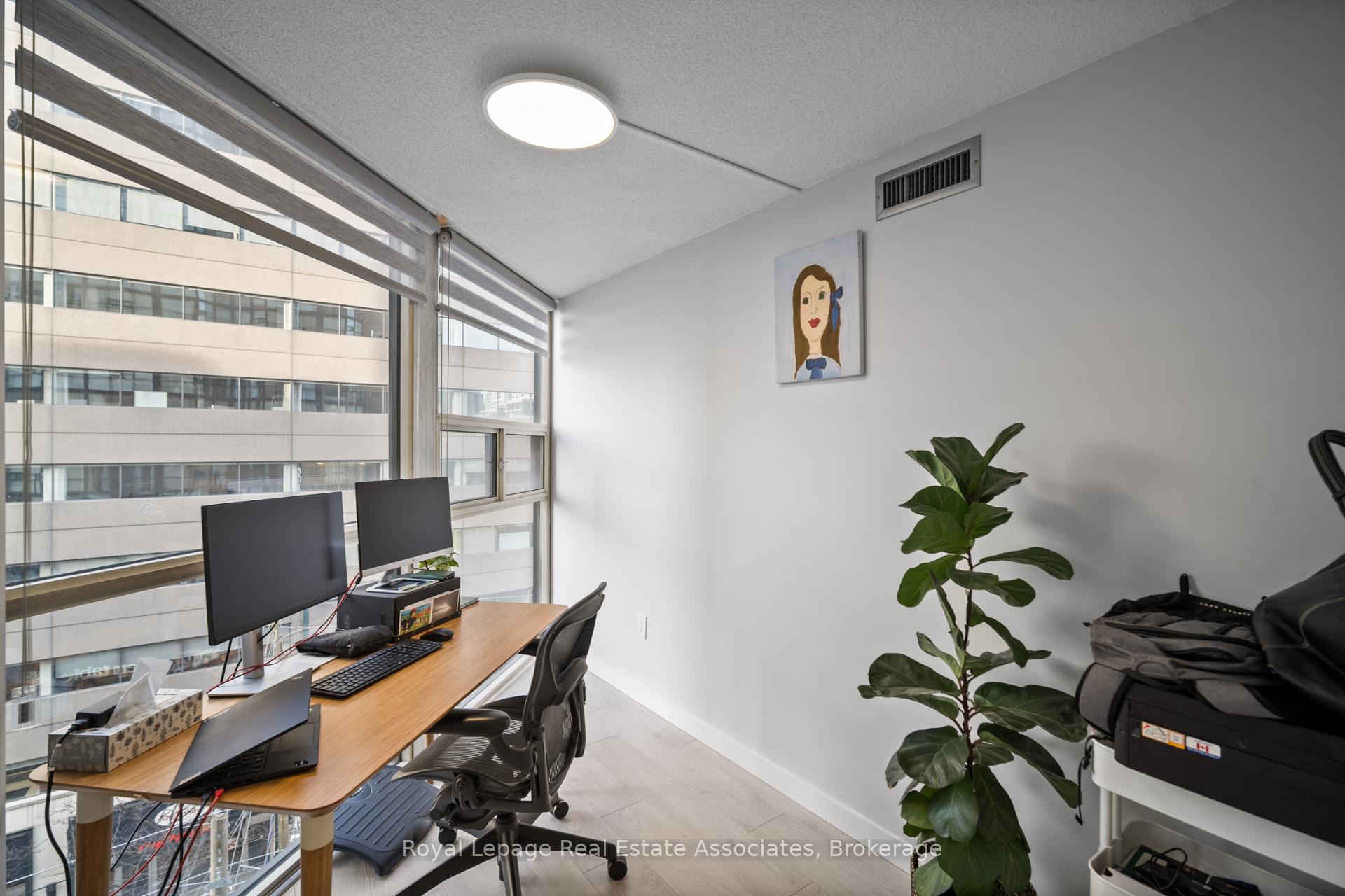 Photo 23 of Unit 805, 705 King Street W, Toronto, Niagara — HOMEH