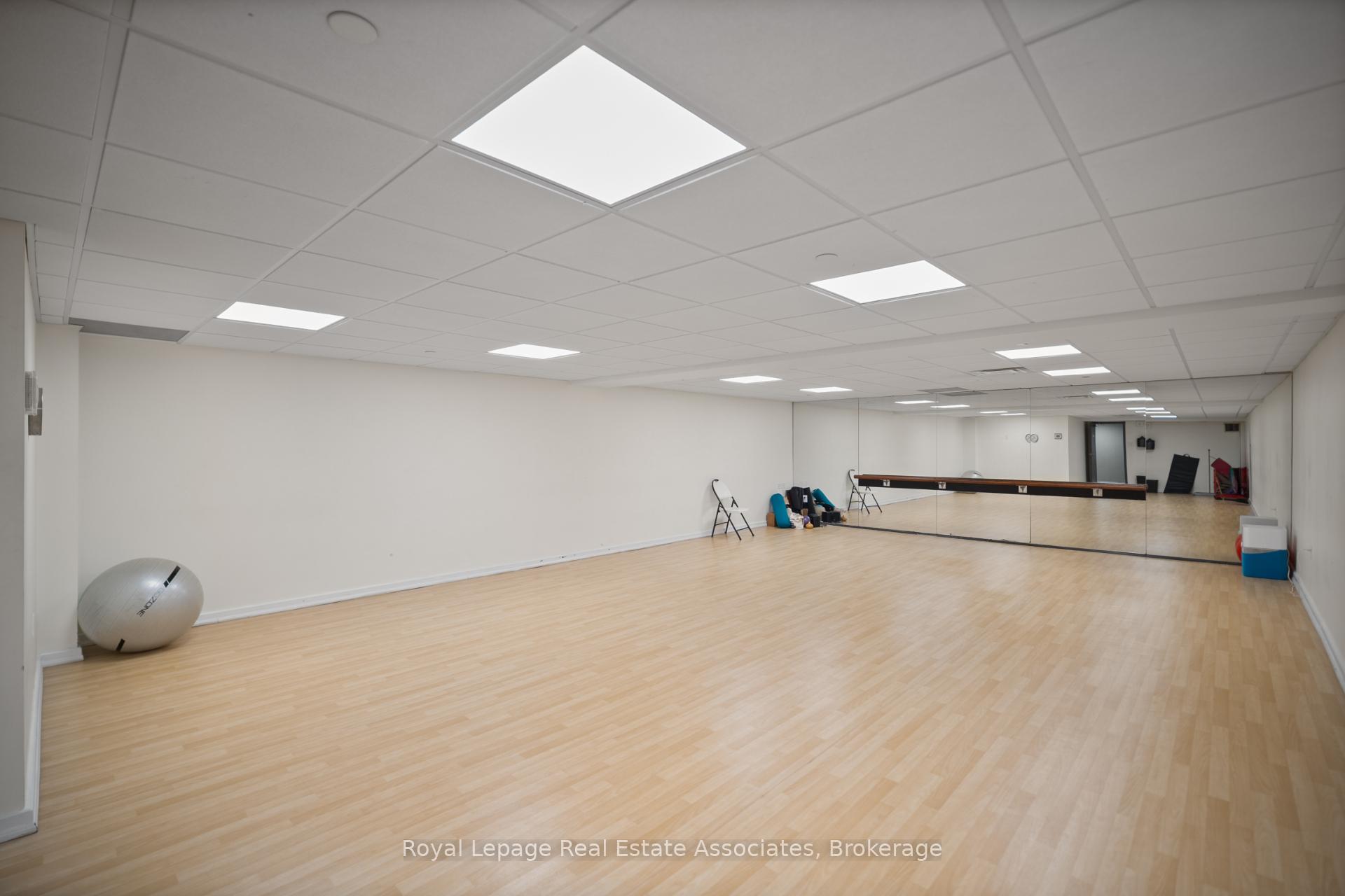 Photo 38 of Unit 805, 705 King Street W, Toronto, Niagara — HOMEH