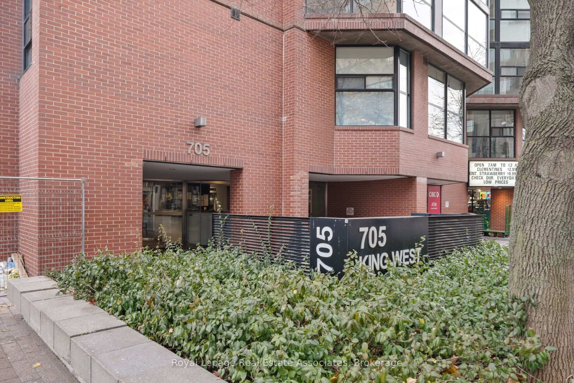Photo 42 of Unit 805, 705 King Street W, Toronto, Niagara — HOMEH