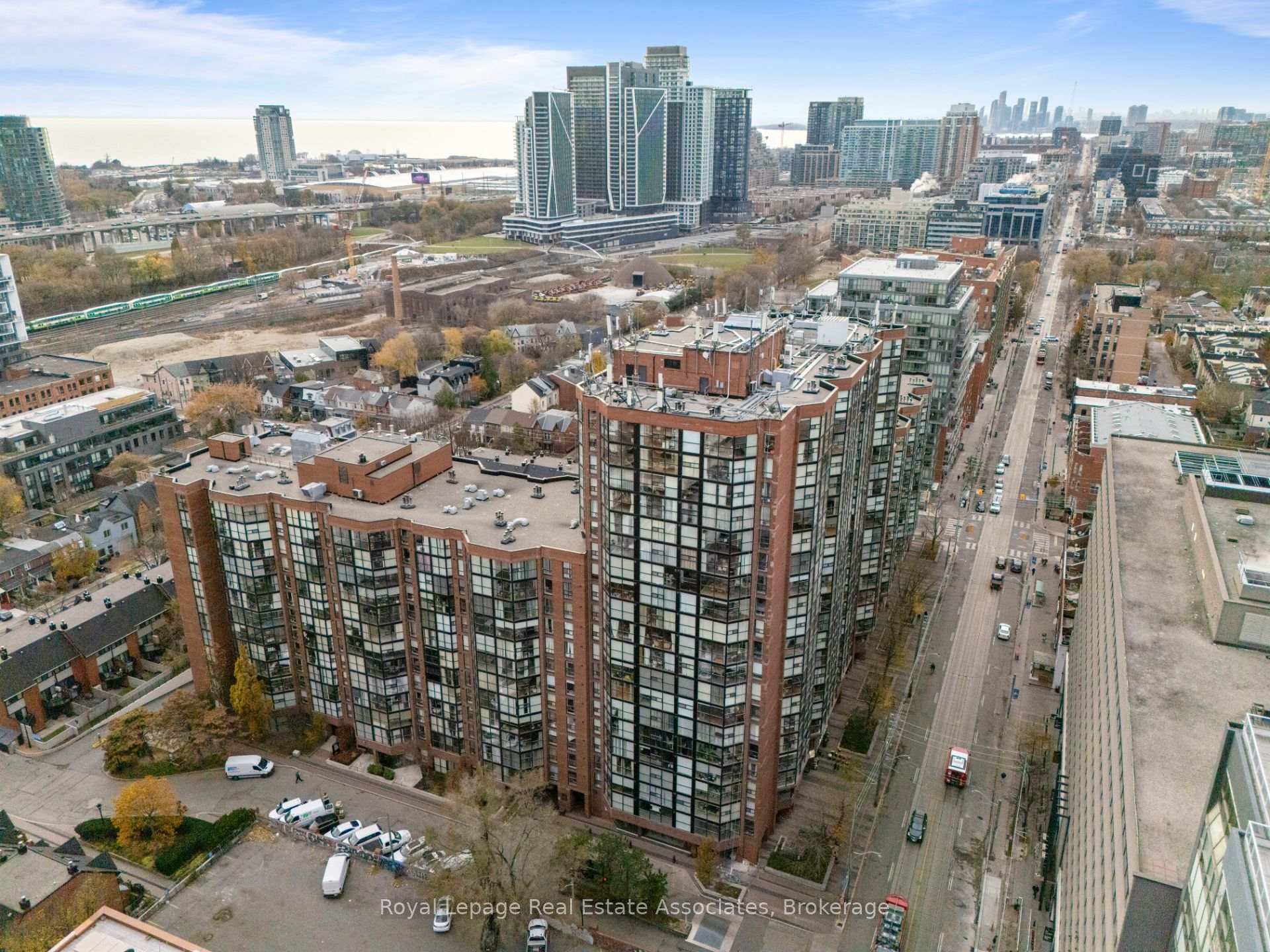 Photo 44 of Unit 805, 705 King Street W, Toronto, Niagara — HOMEH