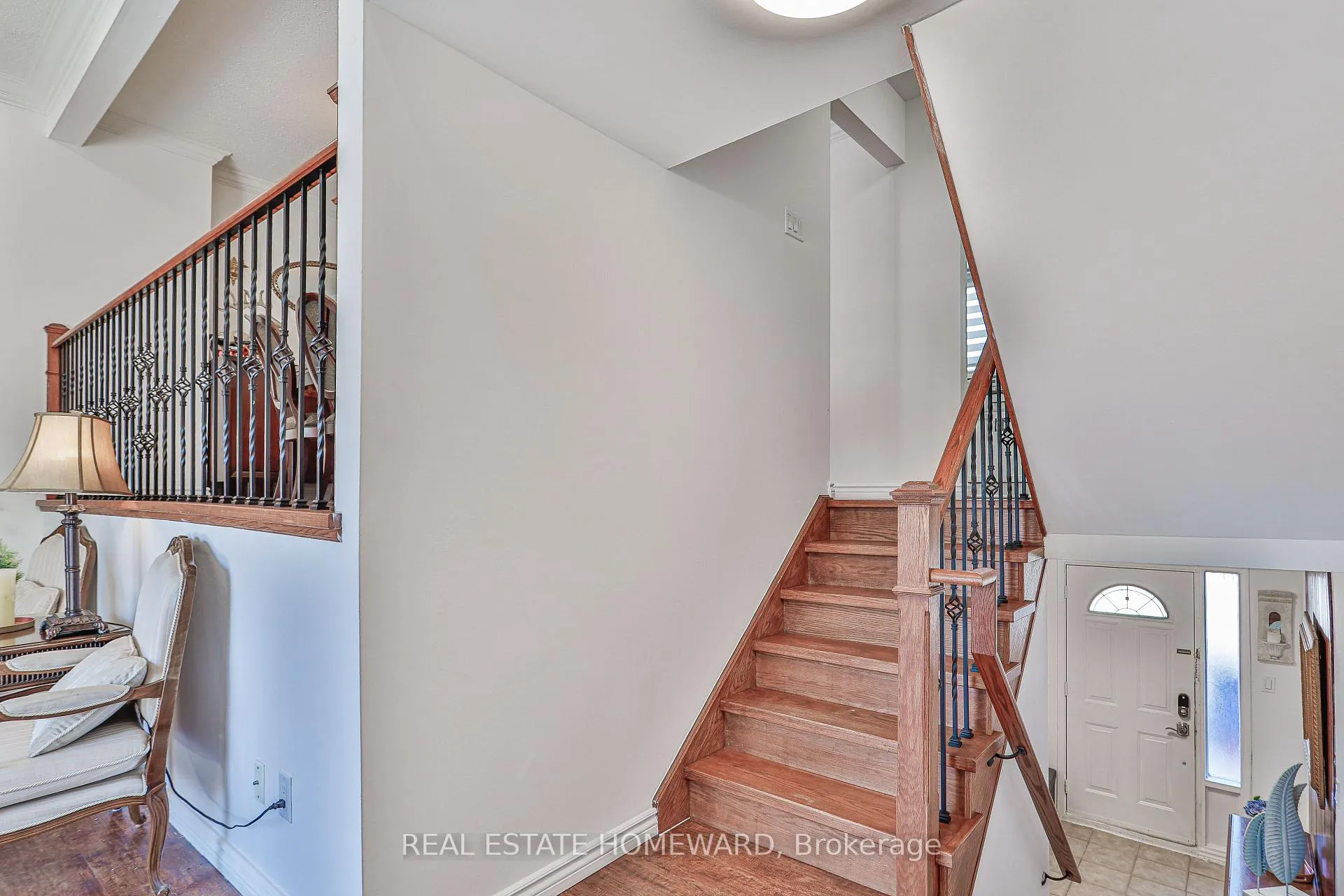 Photo 6 of 4 Poplar Crescent, Aurora, Aurora Highlands — HOMEH