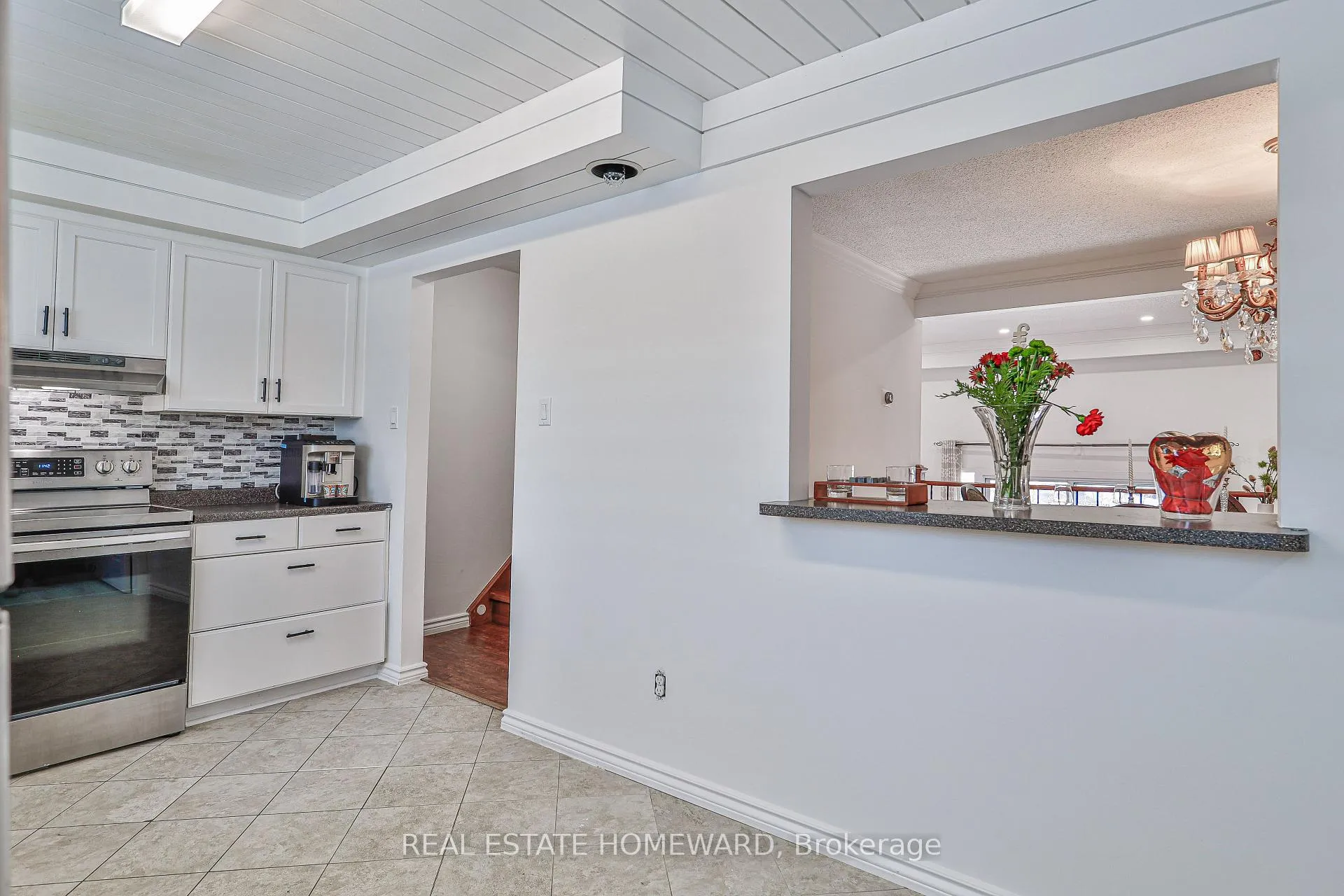 Photo 19 of 4 Poplar Crescent, Aurora, Aurora Highlands — HOMEH