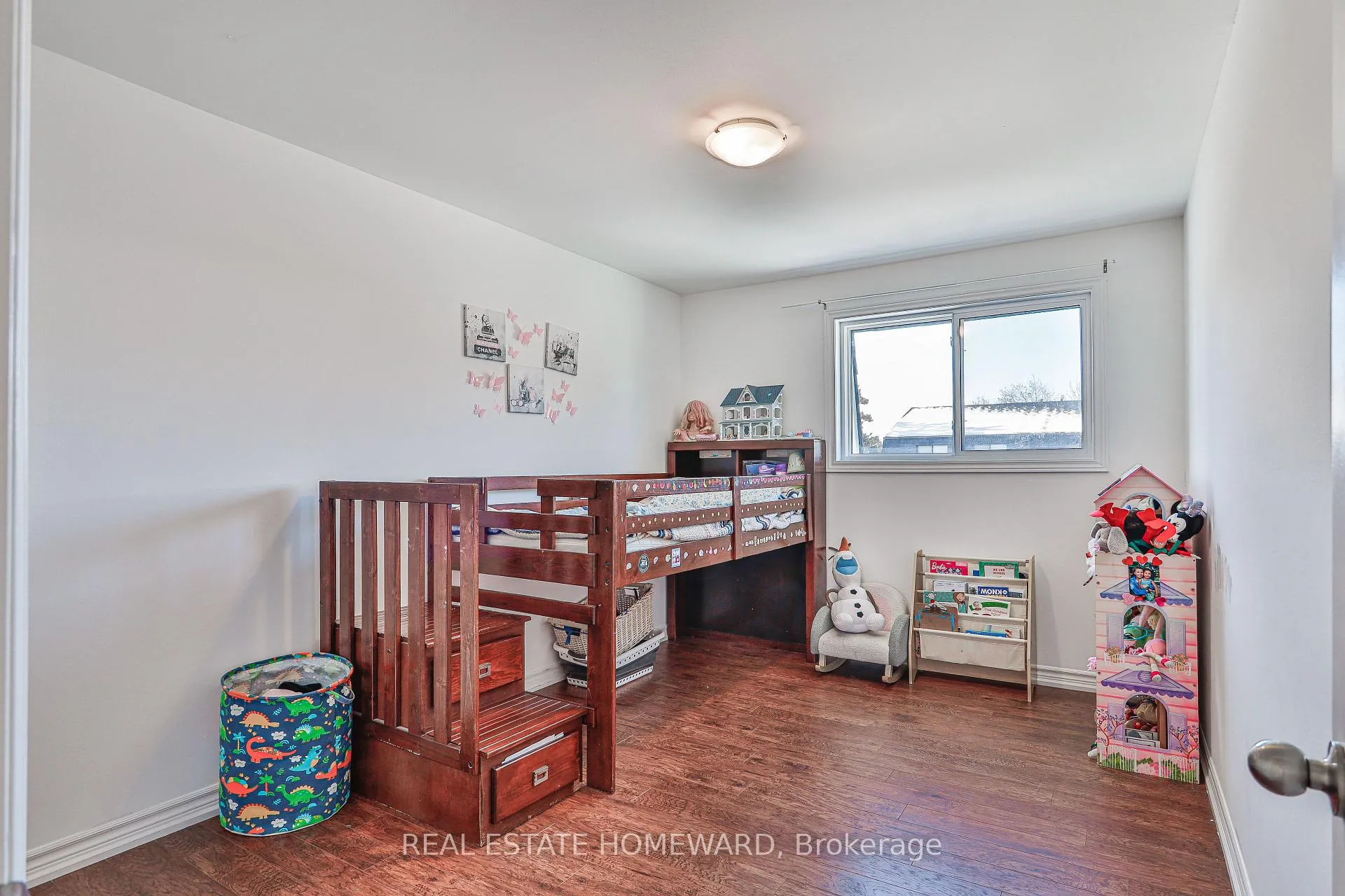 Photo 31 of 4 Poplar Crescent, Aurora, Aurora Highlands — HOMEH