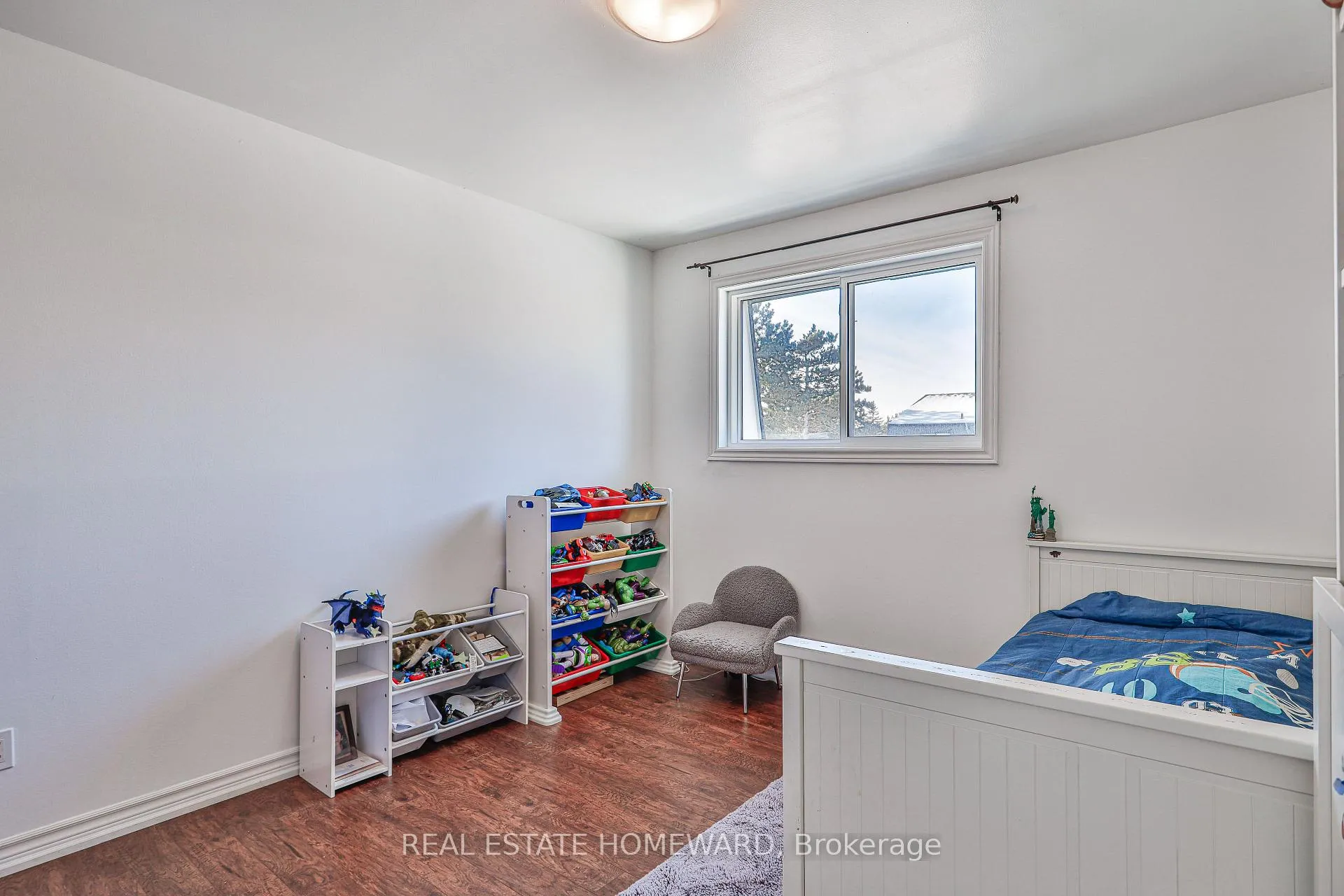 Photo 33 of 4 Poplar Crescent, Aurora, Aurora Highlands — HOMEH