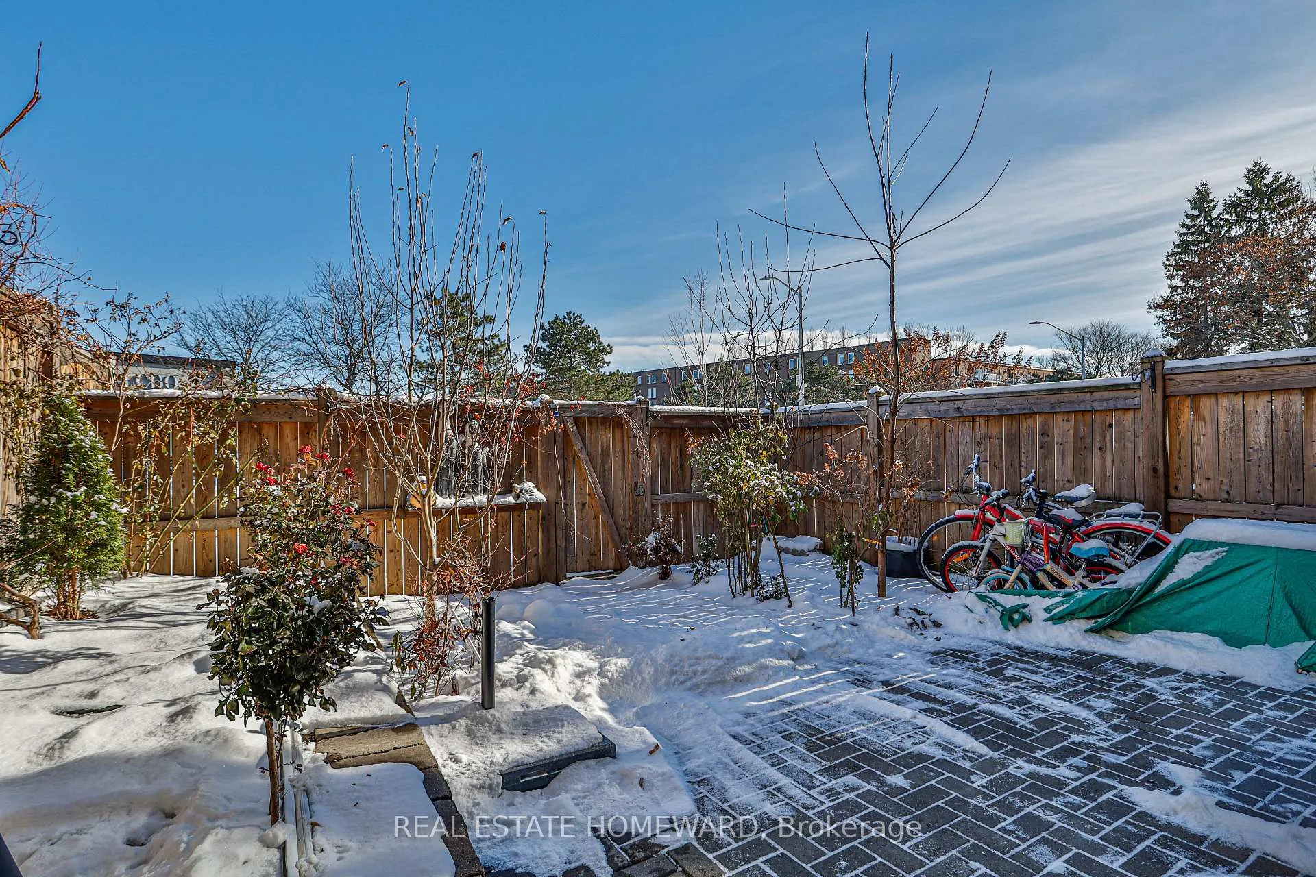 Photo 41 of 4 Poplar Crescent, Aurora, Aurora Highlands — HOMEH