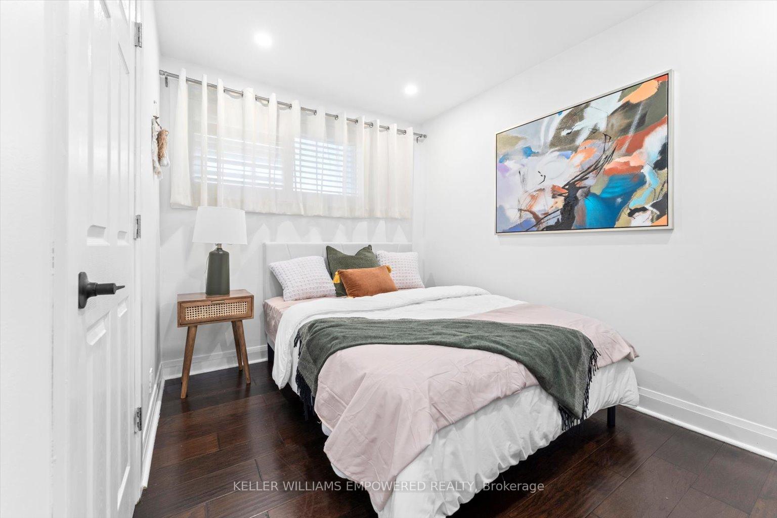 Photo 17 of Unit (Main Level), 65 Murray Drive, Aurora, Aurora Highlands — HOMEH