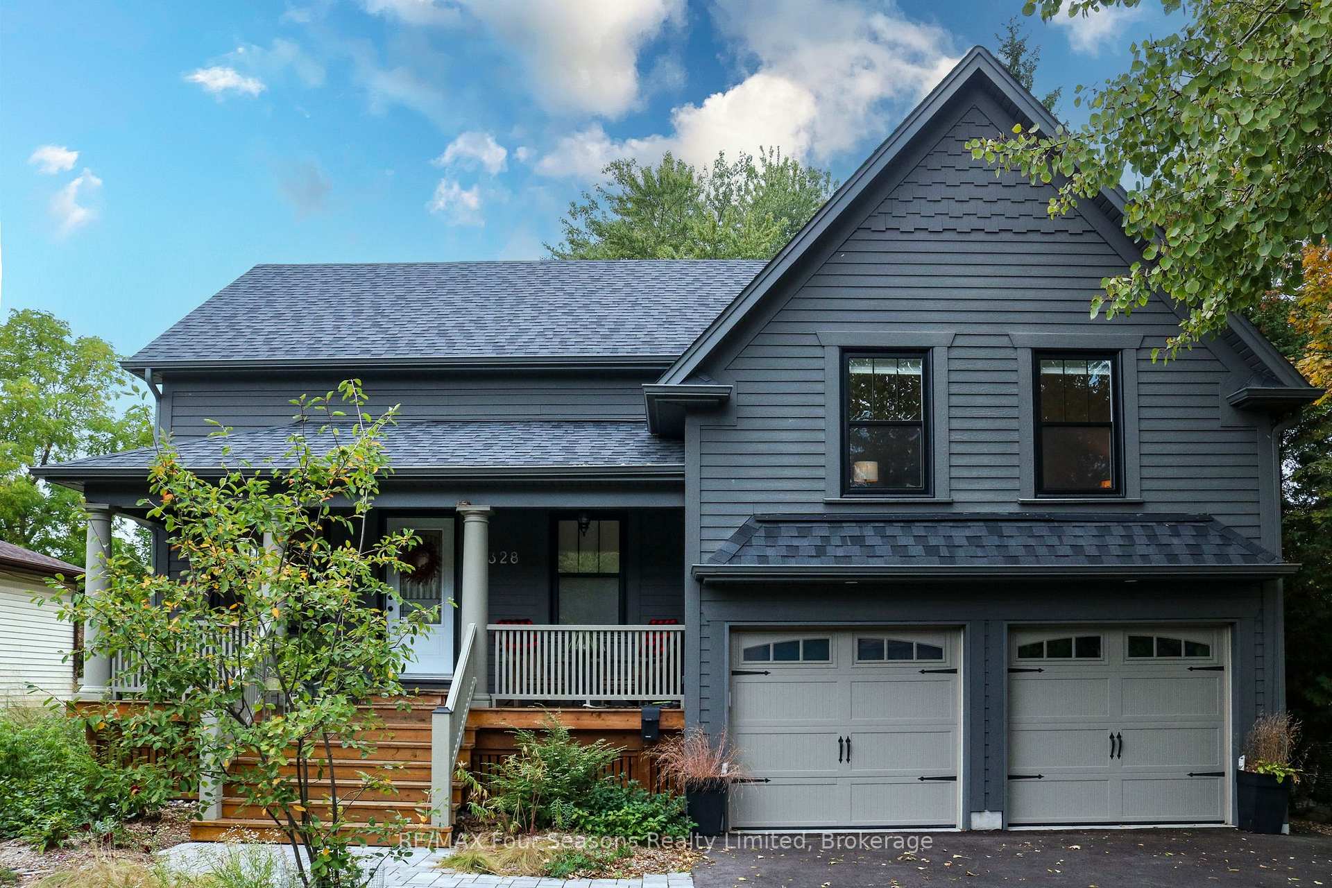 Photo 3 of 328 Walnut Street, Collingwood — HOMEH