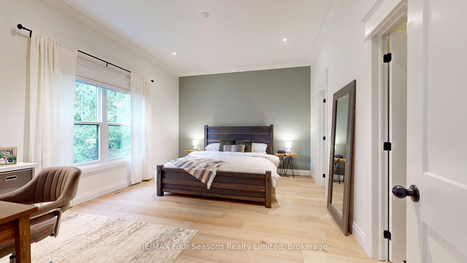 Photo 11 of 328 Walnut Street, Collingwood — HOMEH