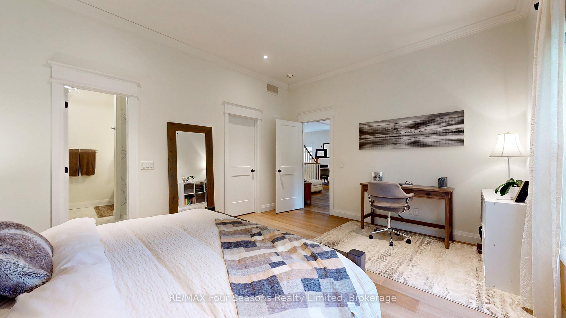 Photo 13 of 328 Walnut Street, Collingwood — HOMEH