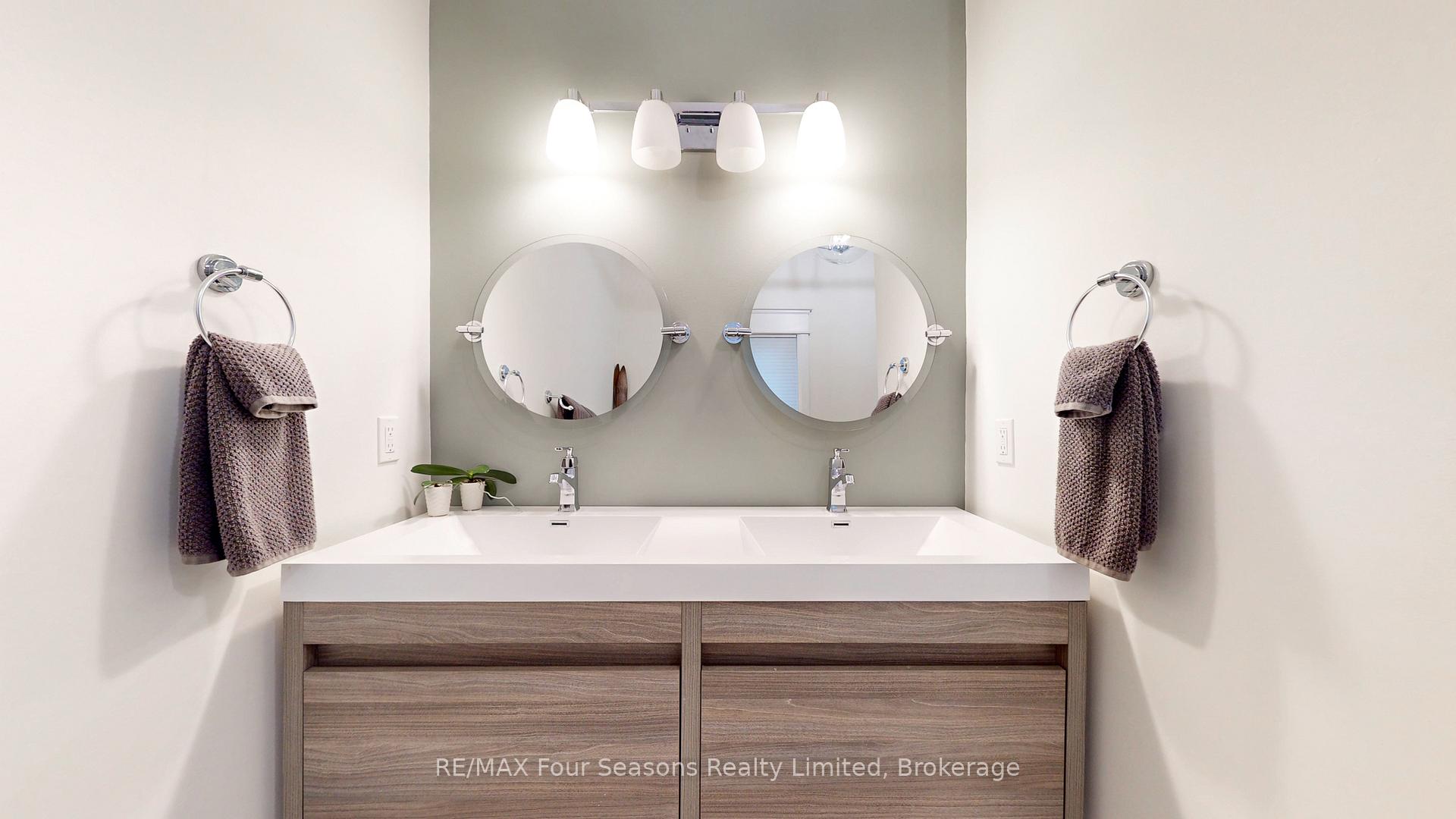 Photo 15 of 328 Walnut Street, Collingwood — HOMEH
