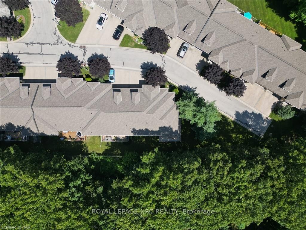 Photo 4 of Unit 6, 42 Concord Street, Pelham, Fonthill — HOMEH