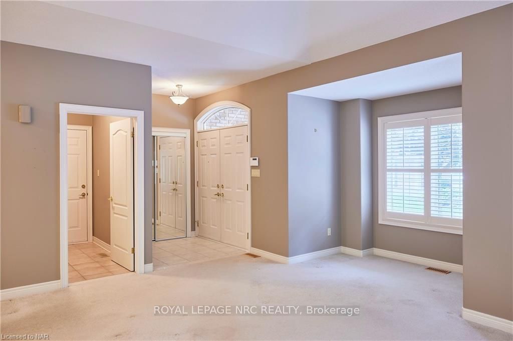 Photo 9 of Unit 6, 42 Concord Street, Pelham, Fonthill — HOMEH