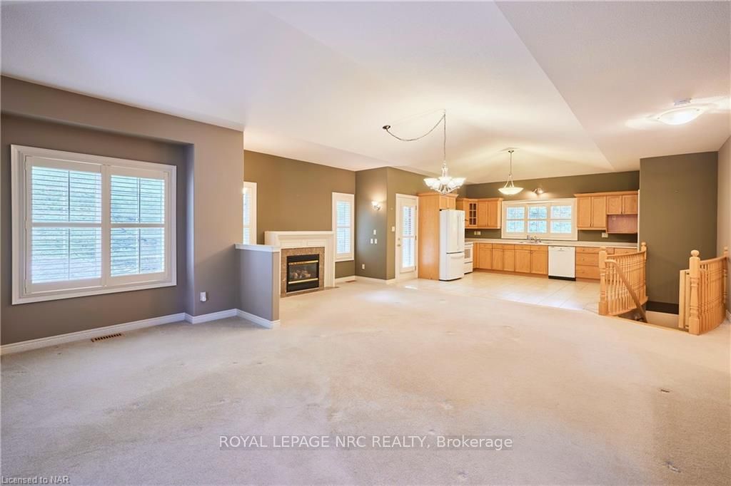 Photo 11 of Unit 6, 42 Concord Street, Pelham, Fonthill — HOMEH