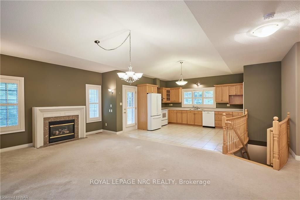 Photo 12 of Unit 6, 42 Concord Street, Pelham, Fonthill — HOMEH