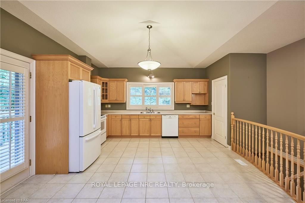 Photo 26 of Unit 6, 42 Concord Street, Pelham, Fonthill — HOMEH