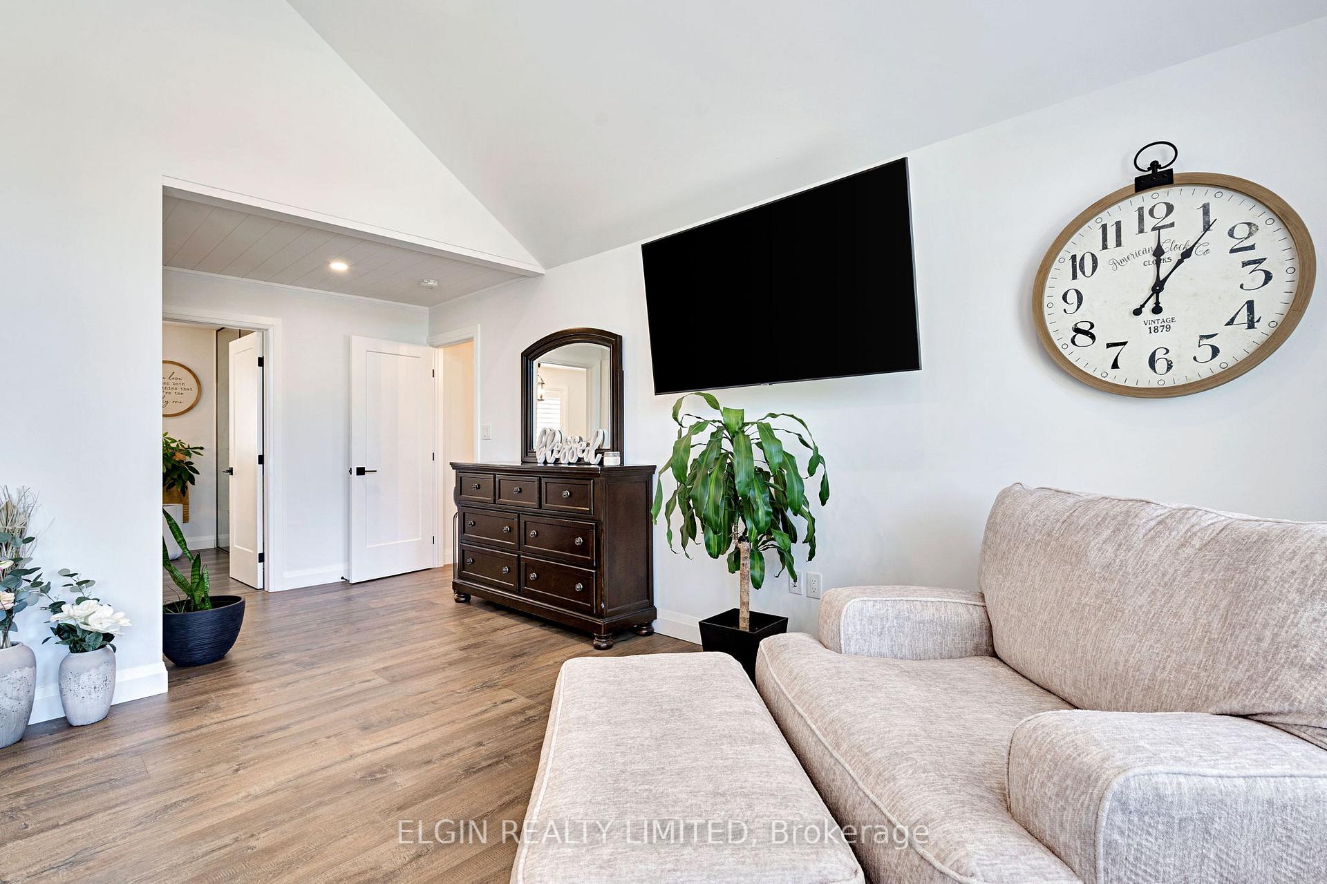 Photo 13 of 120 Centennial Avenue, Central Elgin, Rural Central Elgin — HOMEH
