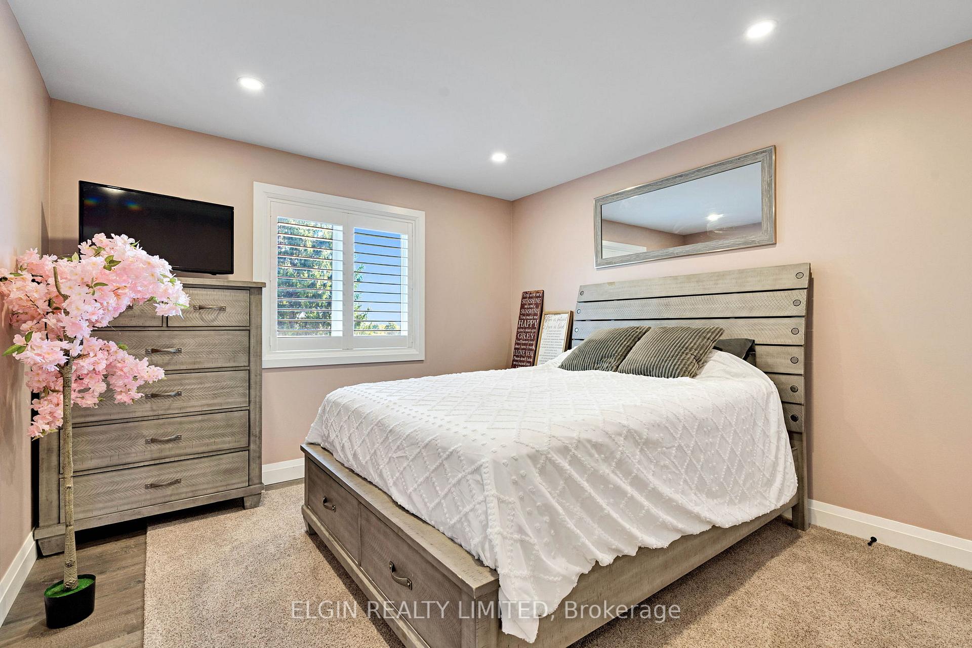 Photo 22 of 120 Centennial Avenue, Central Elgin, Rural Central Elgin — HOMEH