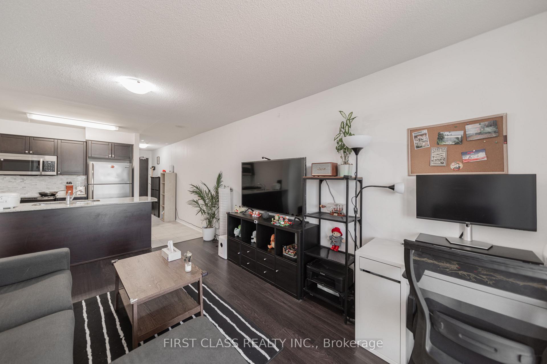 Photo 6 of Unit 913, 75 King William Crescent, Richmond Hill, Langstaff — HOMEH