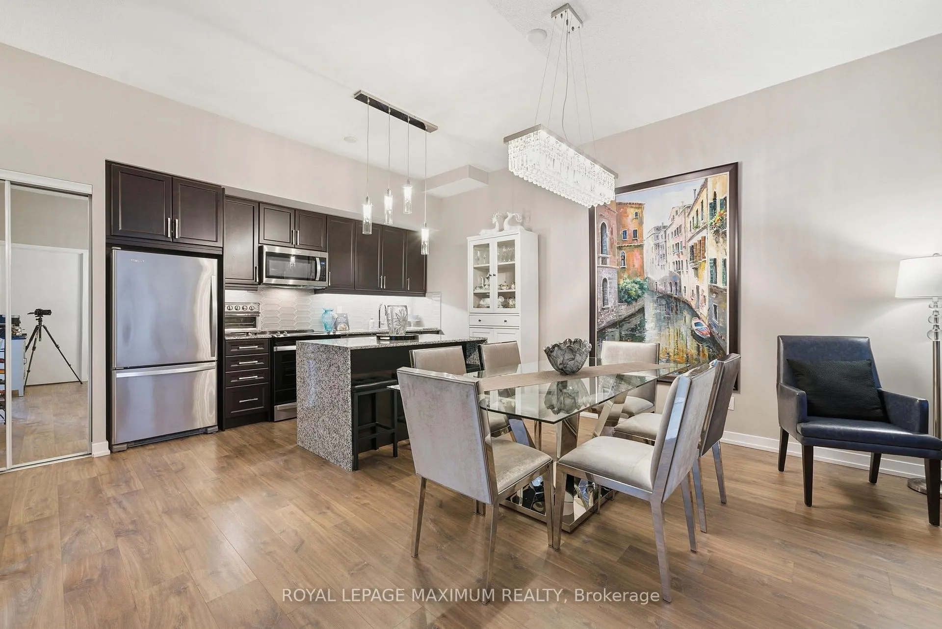 Photo 9 of Unit 106, 50 Ann Street, Caledon, Bolton West — HOMEH